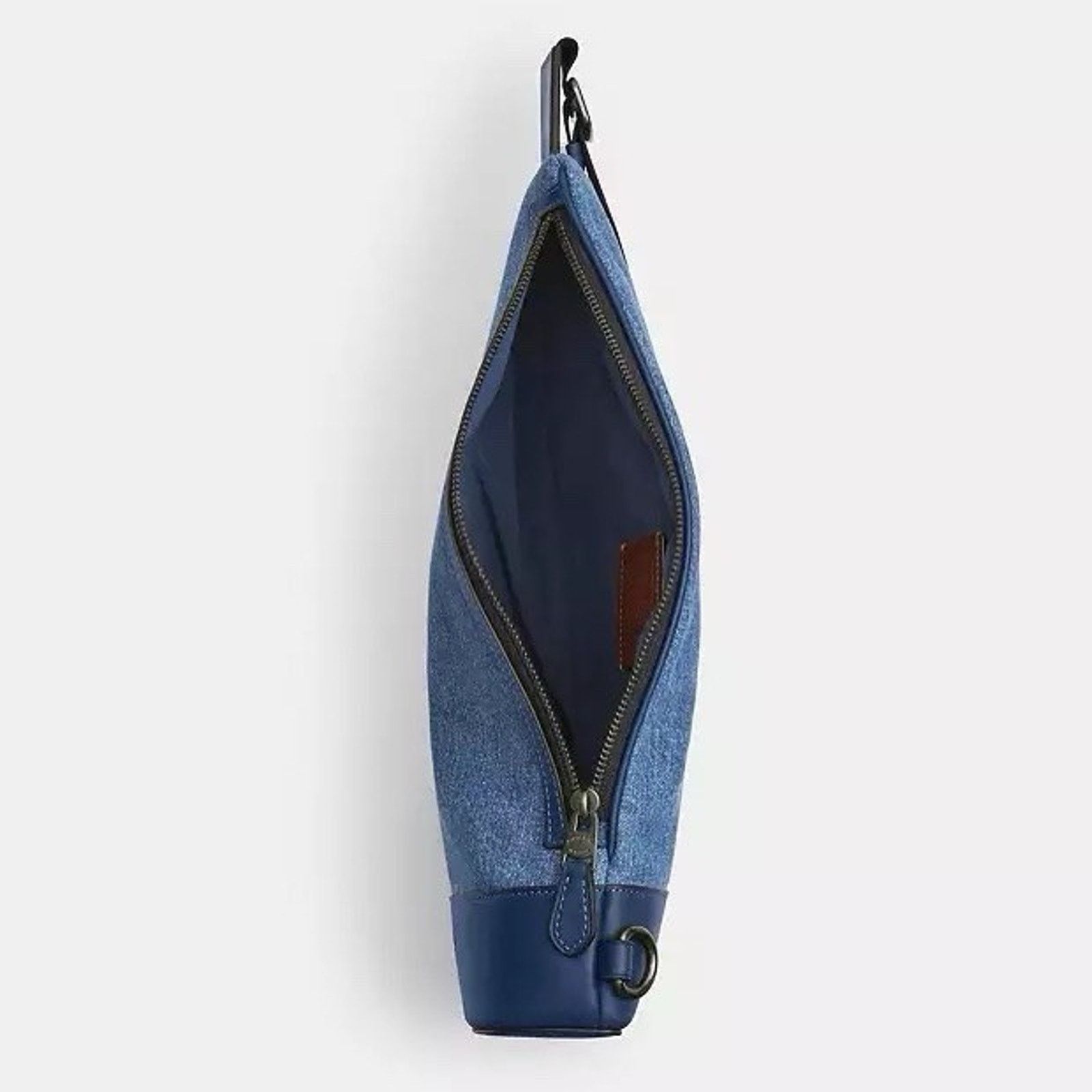 Coach NWT Coach Dominic Sling Pack Bag Denim/Deep Blue CBI74 Size ONE SIZE - 8 Thumbnail