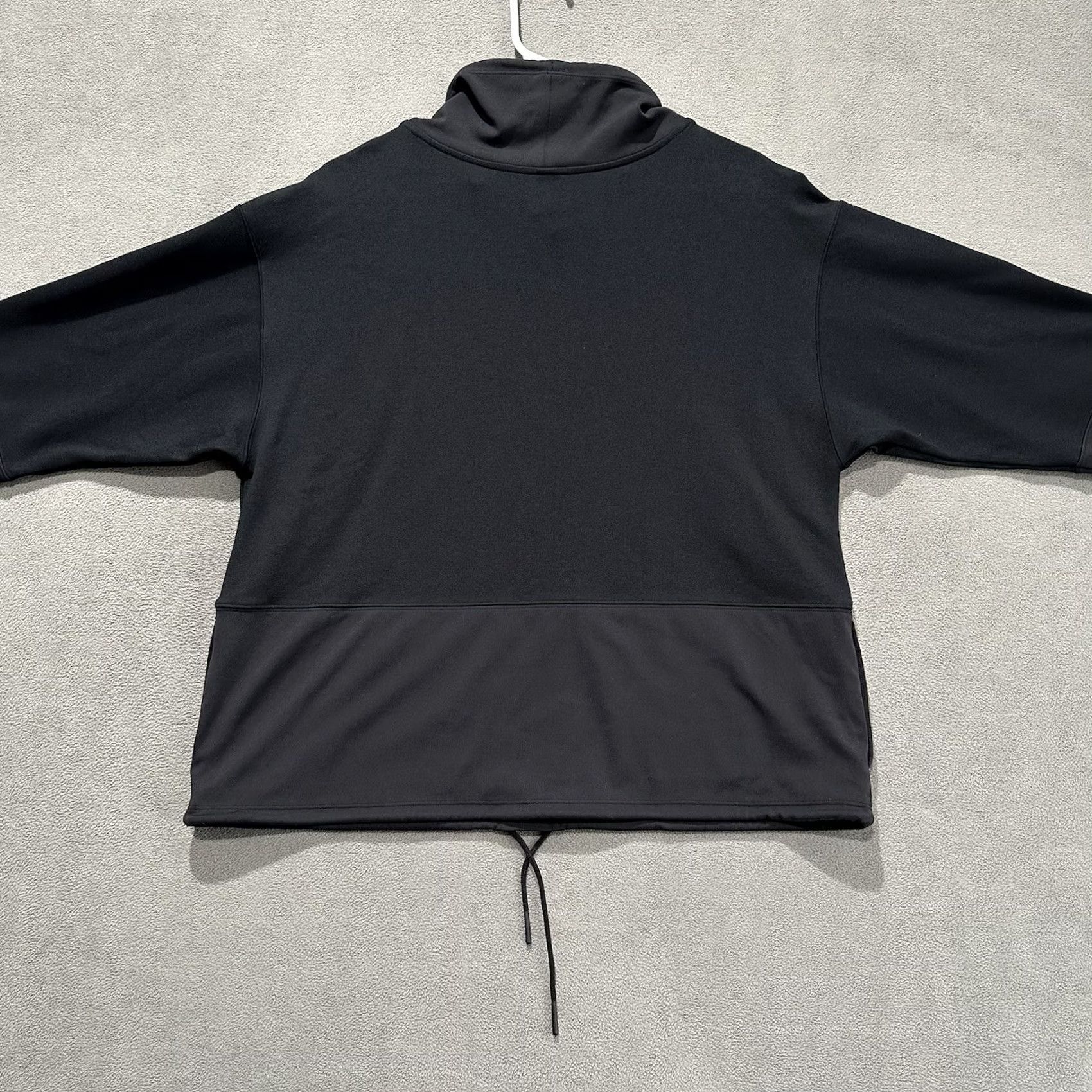 Athleta Athleta Sweatshirt Womens Small Black Mock Neck Pullover Stretch Casual Size S / US 4 / IT 40 - 2 Thumbnail