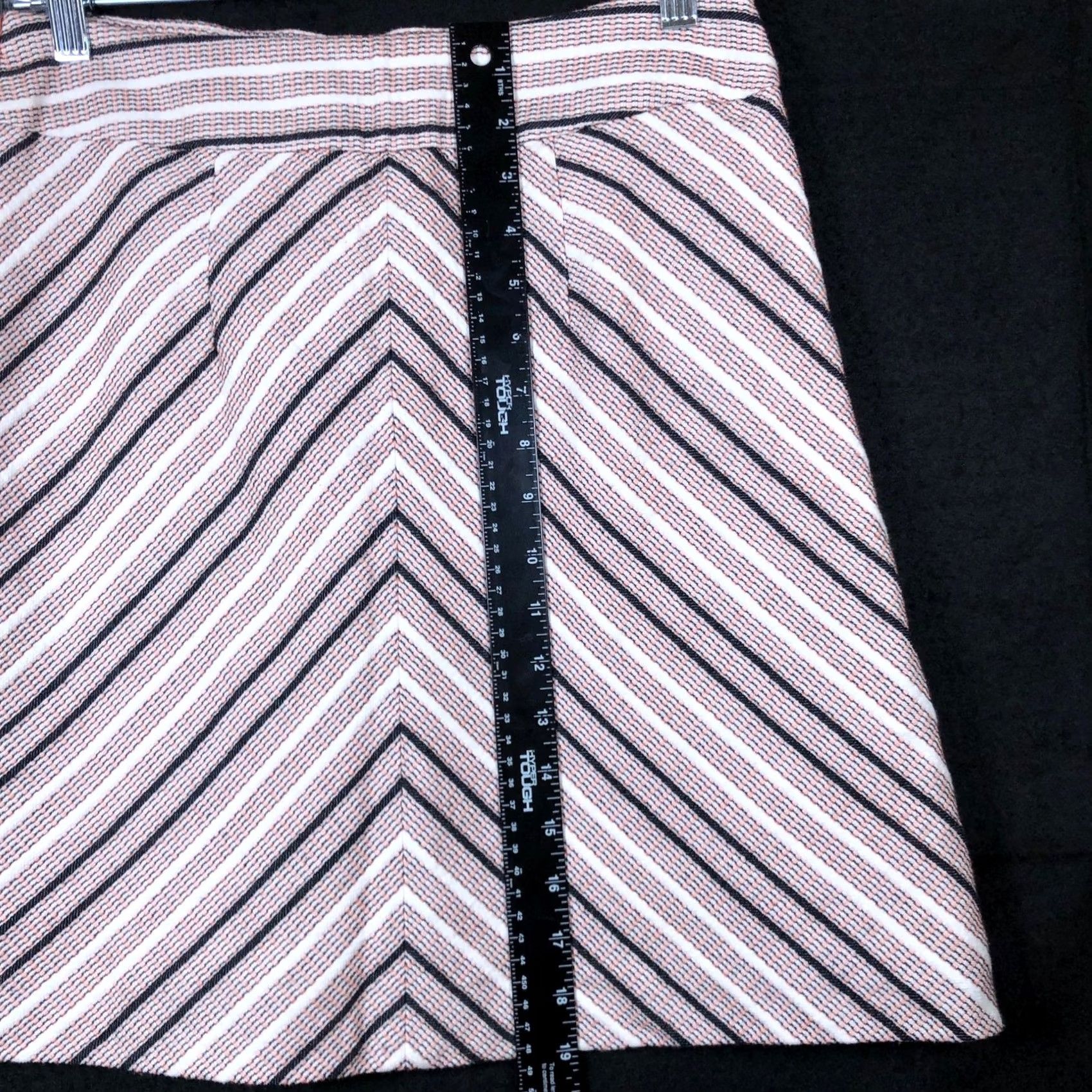 Ann Taylor Ann Taylor LOFT Womens Skirt Pink Black Tweed Side Zip 6 Short casual workwear Skirt Womens Size 28" / US 6 / IT 42 - 7 Thumbnail