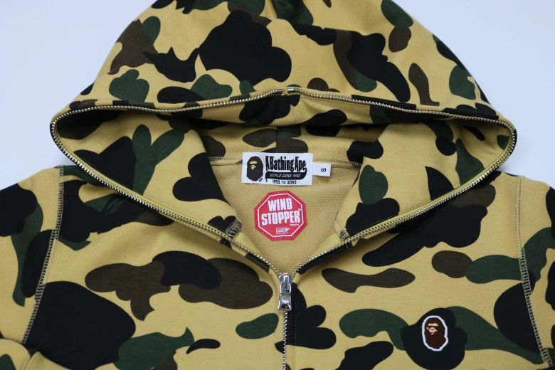 Bape BAPE WINDSTOPPER Yellow Camo Hoodie S Size US S / EU 44-46 / 1 - 3 Thumbnail
