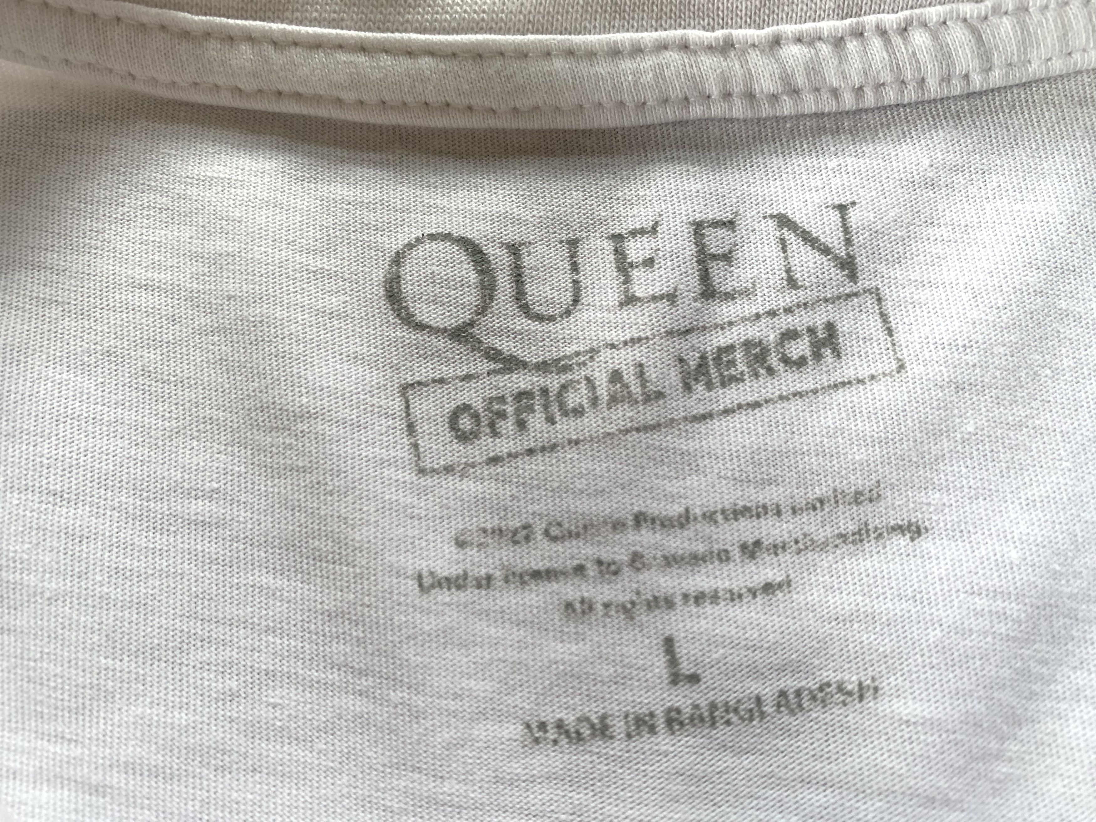 Band Tees Queen White Cotton Big Logo Printed T-Shirt Size US L / EU 52-54 / 3 - 6 Thumbnail