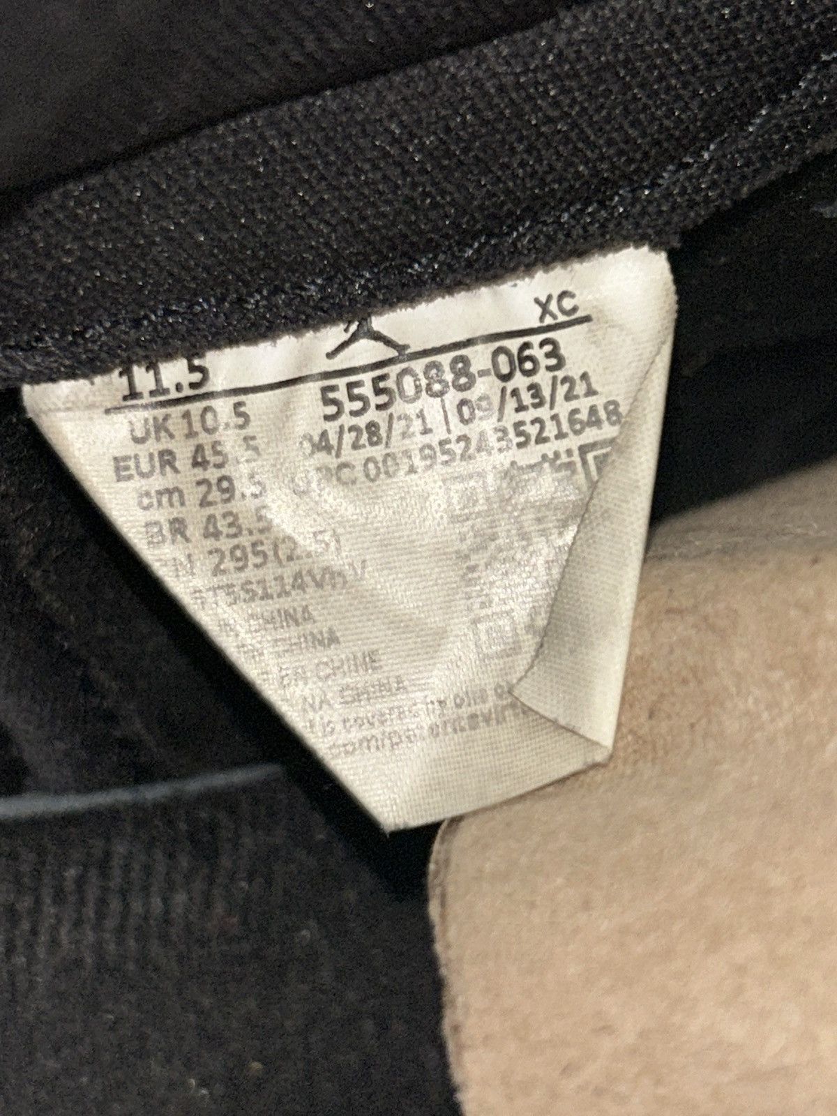Jordan Brand Jordan 1 Retro High OG Patent Size US 11.5 / EU 44-45 - 8 Thumbnail