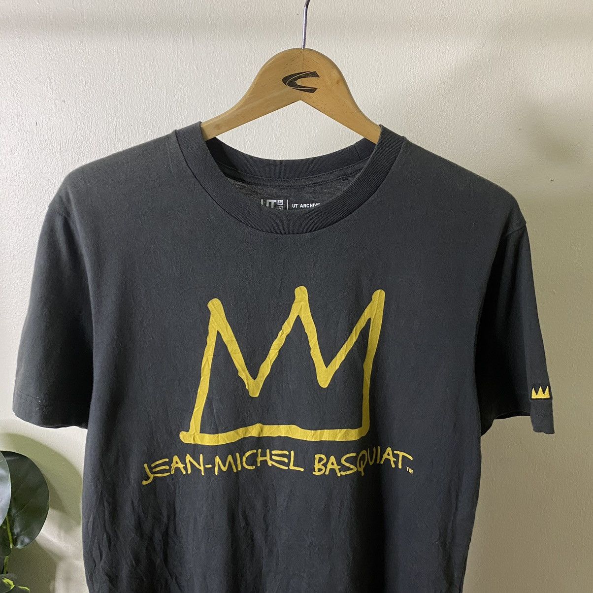 Jean-Michel Basquiat JMB Artwork x Uniqlo UT Collaboration Tee Size US M / EU 48-50 / 2 - 2 Thumbnail