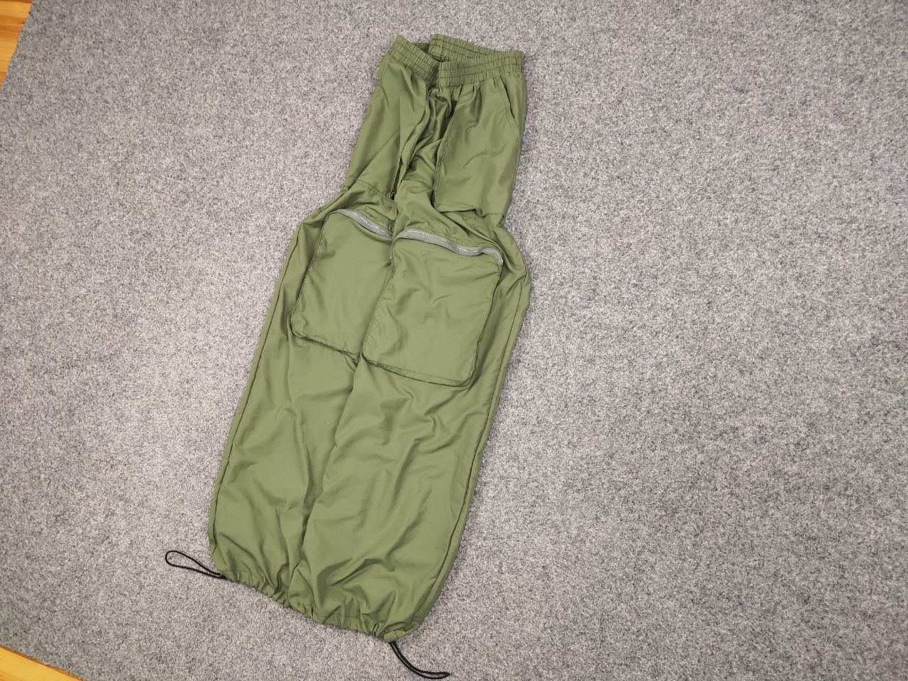 Japanese Brand Vintage Japan Zipper Parachute Cargo Pants Style Y2K Hype Size US 32 / EU 48 - 3 Thumbnail