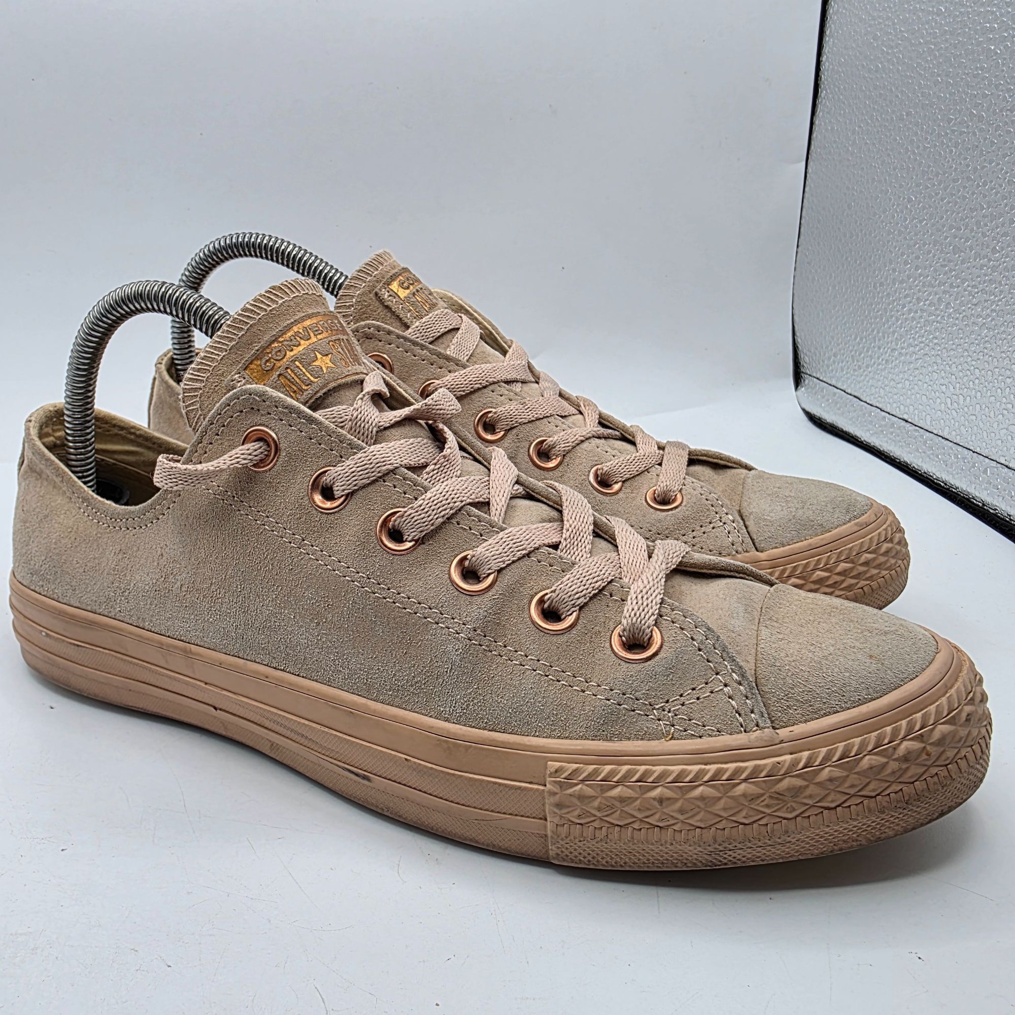 Converse Converse Chuck Taylor Womens Size 9 Beige Shoes Skateboardin Size US 9 / IT 39 - 1 Thumbnail