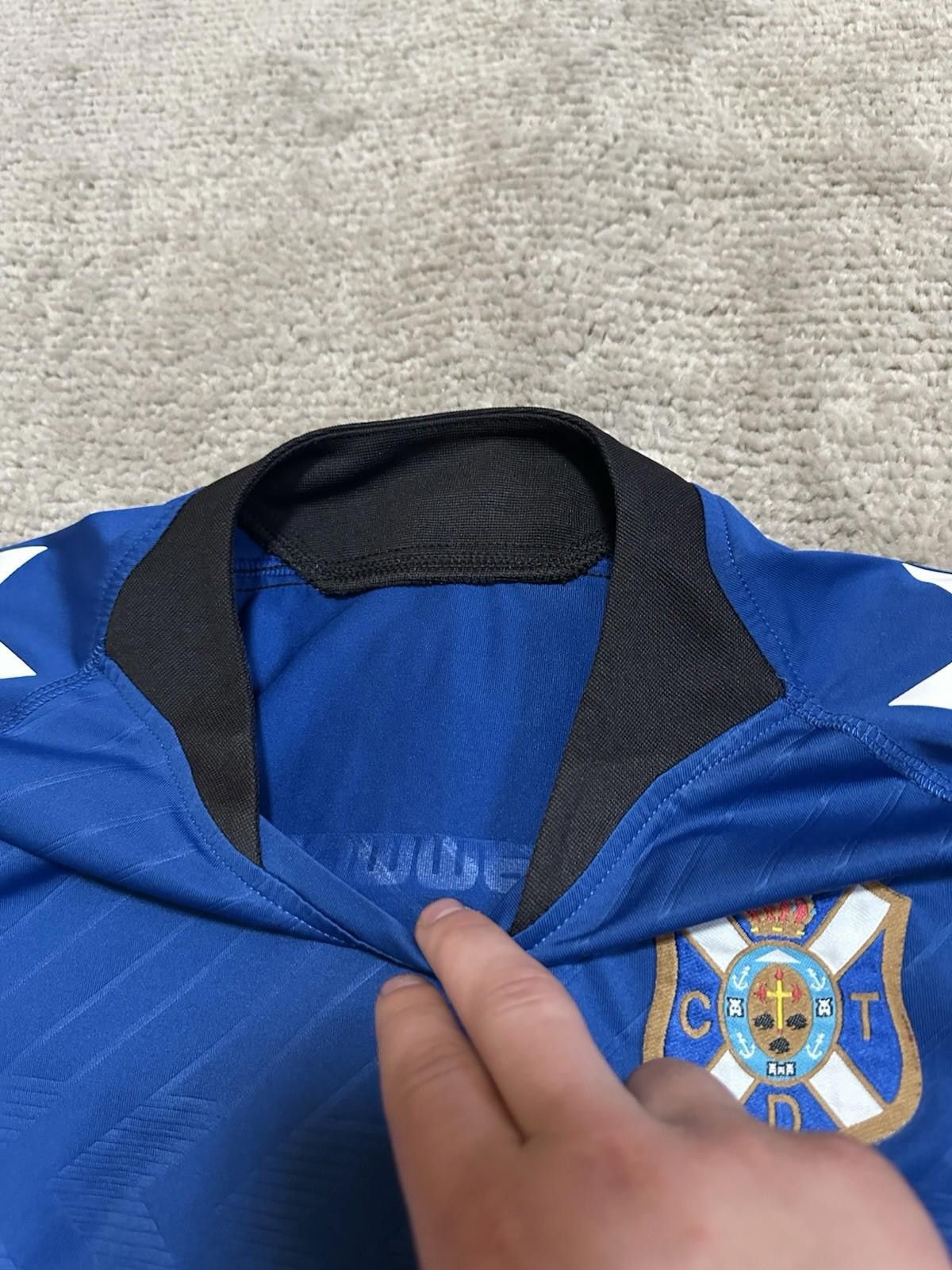 Designer MEN'S FC TENERIFE SOCCER FOOTBALL SHIRT JERSEY MAILLOT Size US S / EU 44-46 / 1 - 4 Thumbnail