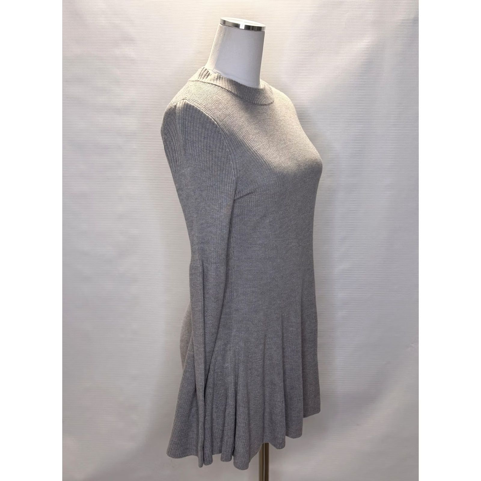 Vintage Laurie Felt Sweater Womens Medium Gray Mock Neck Tunic Long Bell Sleeve Knit Size M / US 6-8 / IT 42-44 - 2 Thumbnail