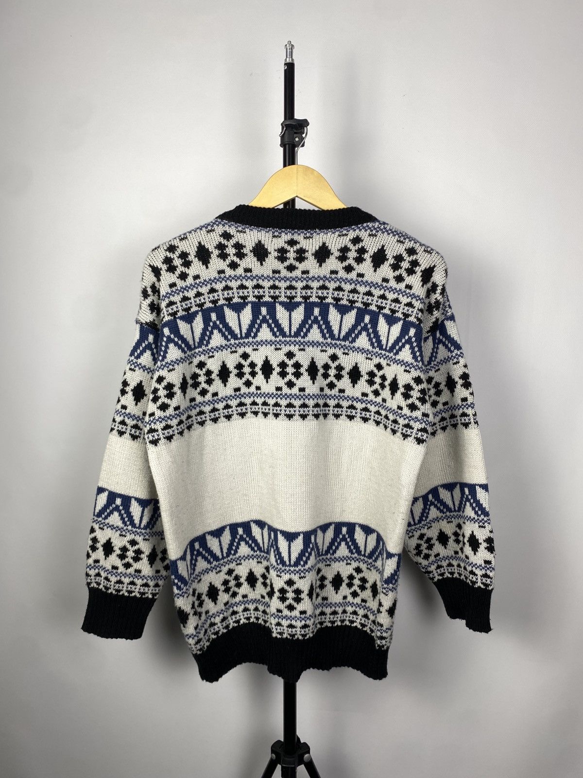Japanese Brand × Vintage CRAZY VINTAGE 80s ART ALASKA Dog Husky SWEATER Japanese Size US S / EU 44-46 / 1 - 7 Thumbnail