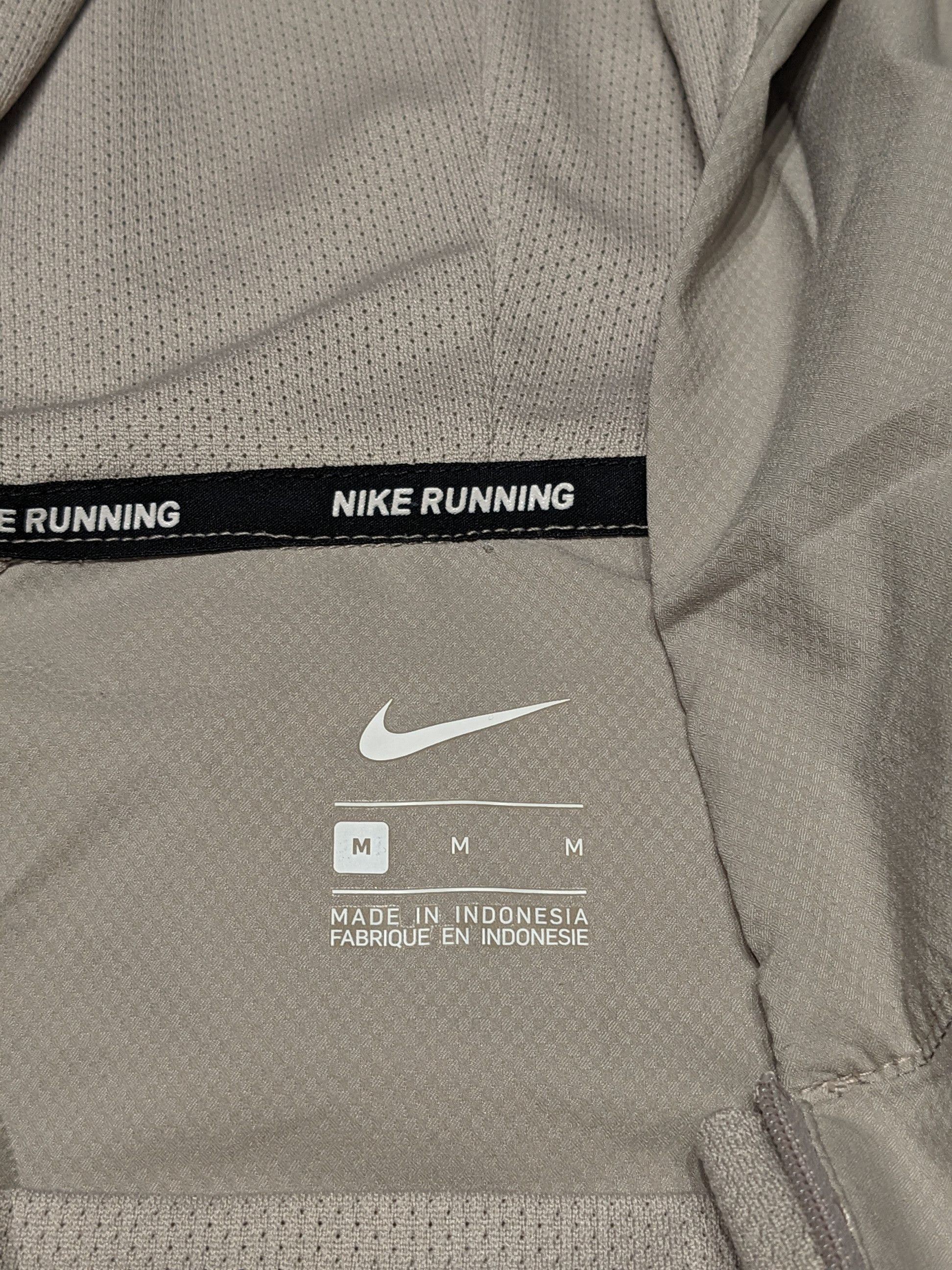 Nike Nike running short sleeve hoodie mens M Size US M / EU 48-50 / 2 - 7 Thumbnail