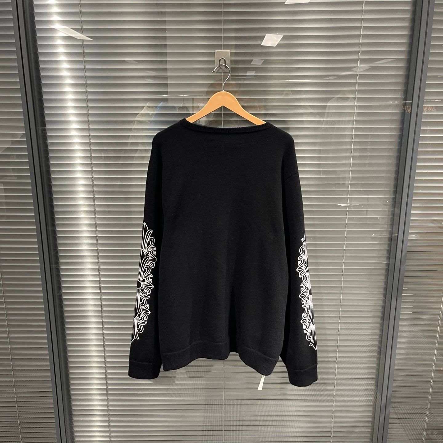 Chrome Hearts Chrome Hearts Vine Qilin Arm Embroidered Knit Sweater XL LN Size US XL / EU 56 / 4 - 2 Thumbnail