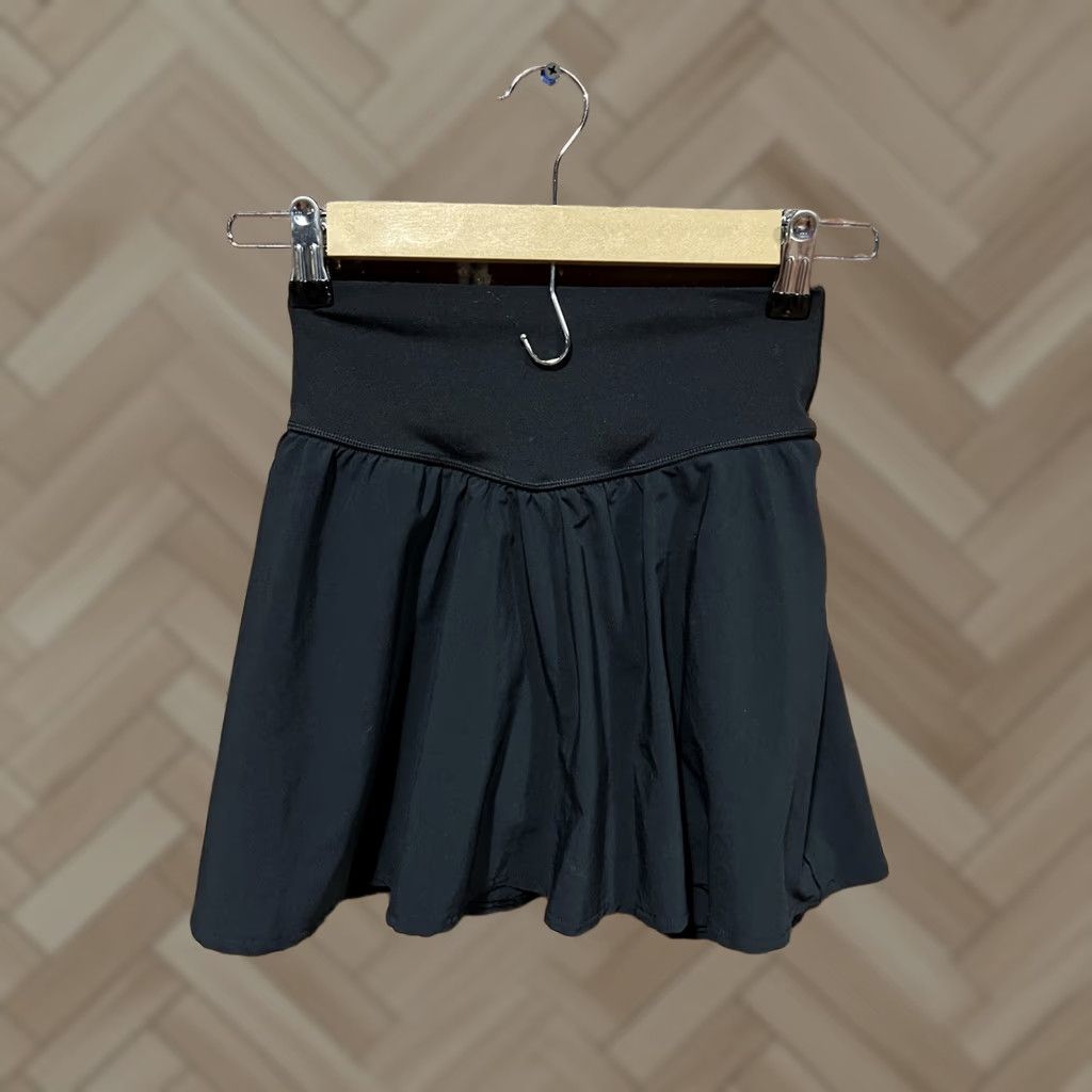 Vintage Offline Aerie Women’s Black Skort XS Tennis Athletic Pickleball Shirt? Size ONE SIZE - 1 Thumbnail