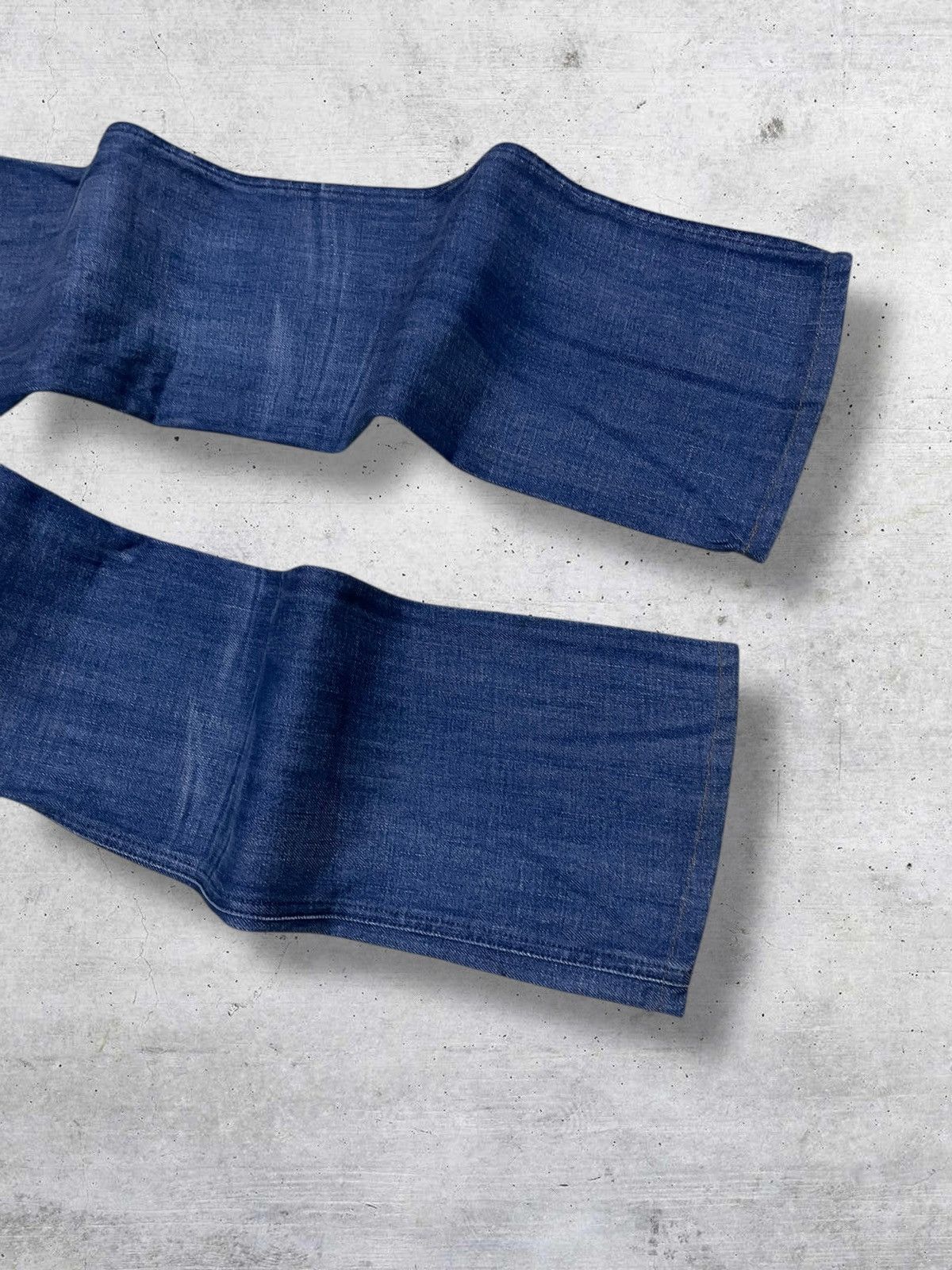 Diesel VINTAGE DIESEL INDUSTRY 90S DESIGNER OG FLARED CUT DENIM Size US 26 / EU 42 - 14 Thumbnail