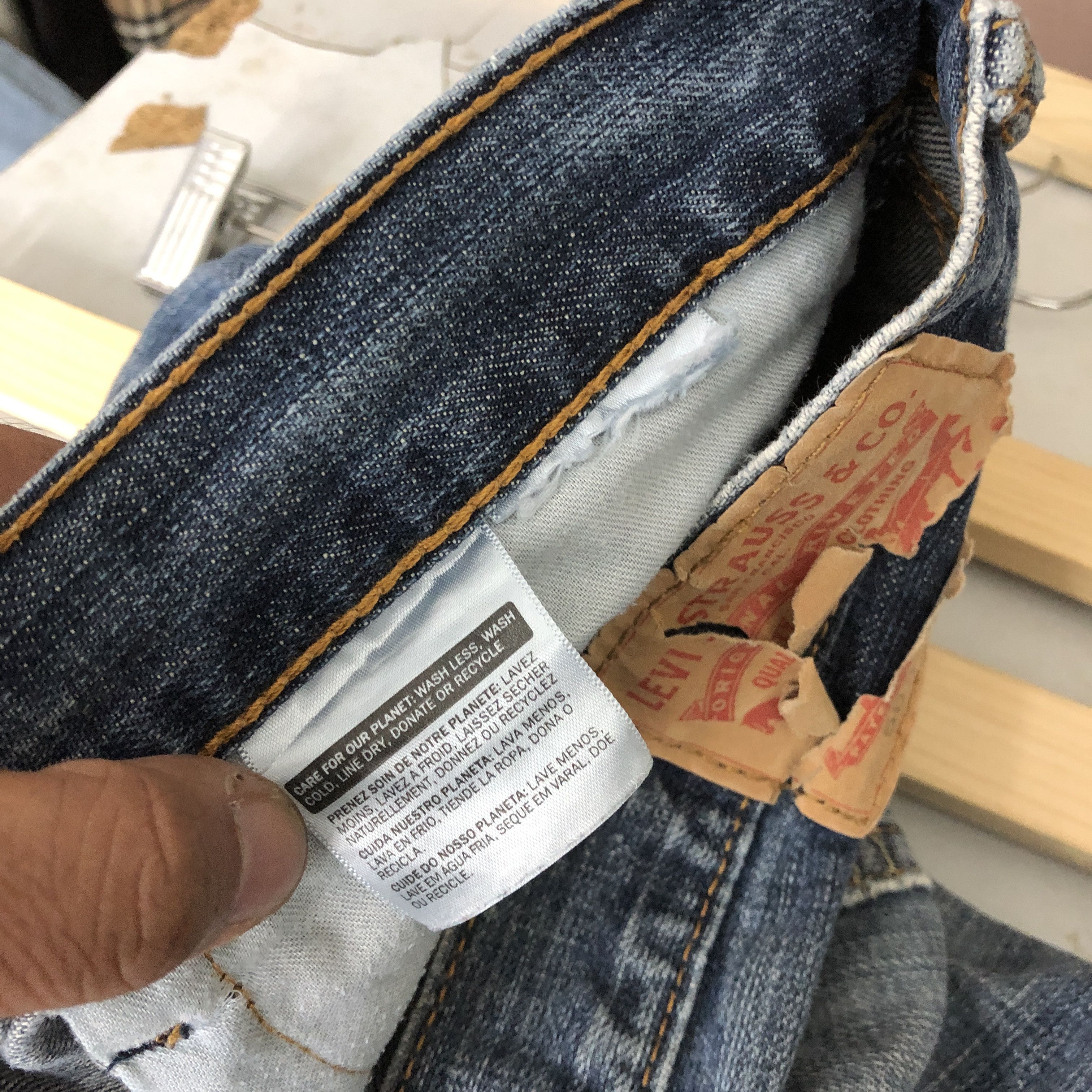 Levi's Vintage Y2K Levis 505 Faded Jeans Levi's Light Wash Denim Size US 32 / EU 48 - 9 Thumbnail