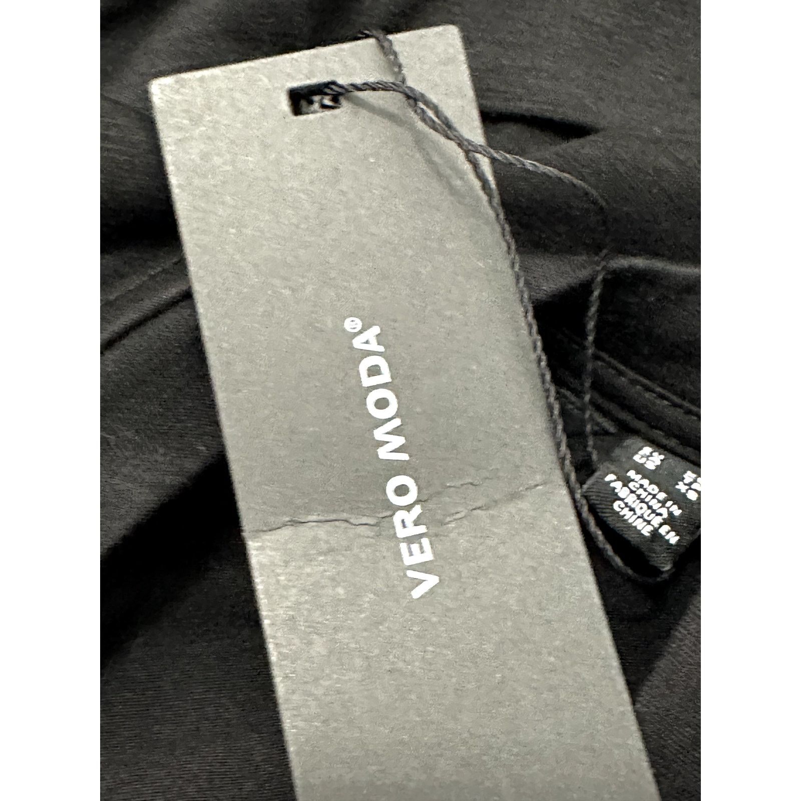 Other Vero Moda Nelly Top Ruched Knit Long Sleeves Black XS NWT Size XS / US 0-2 / IT 36-38 - 8 Thumbnail