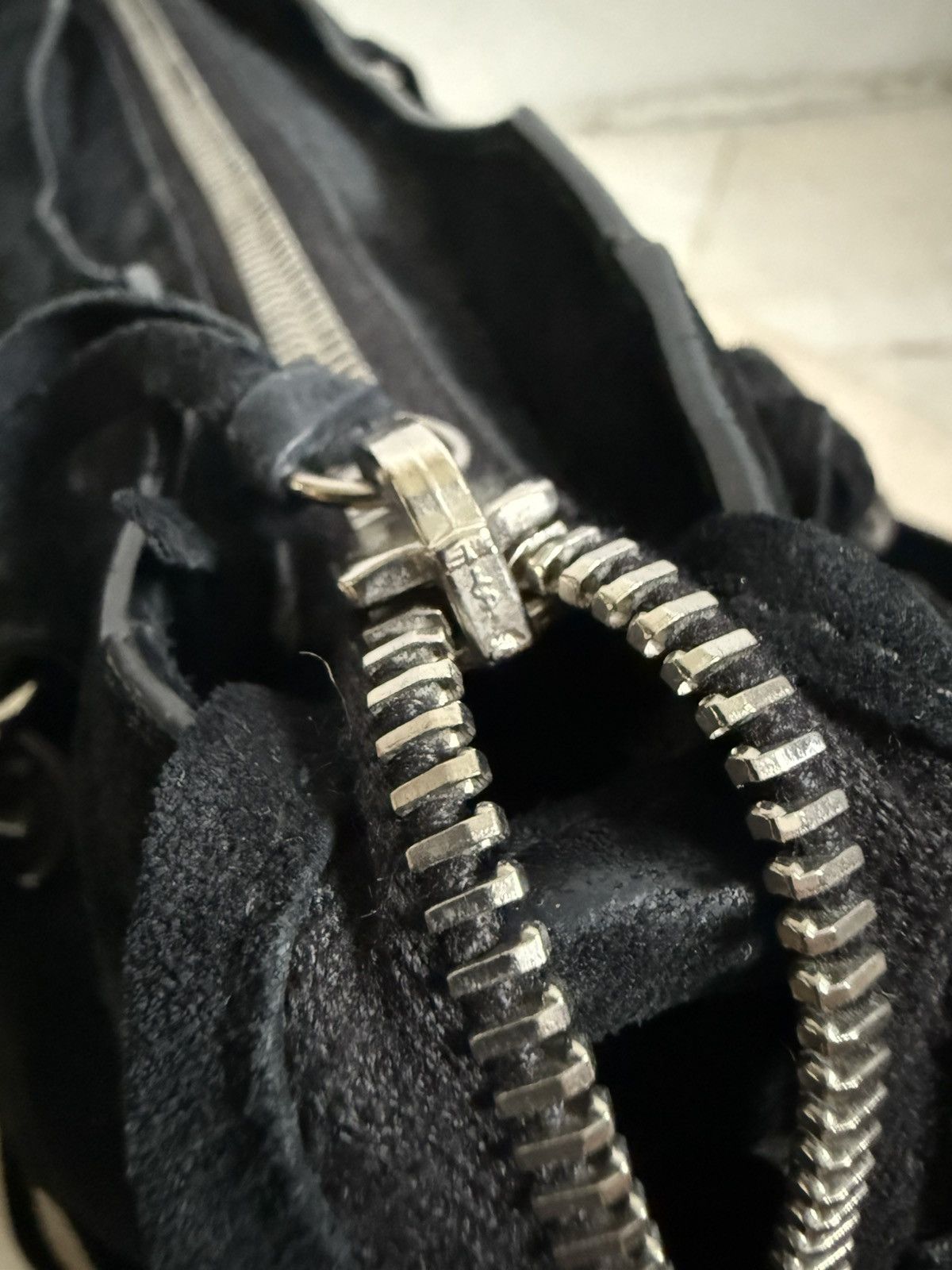 Balenciaga Balenciaga mini City Black Suede shoulder bag Size ONE SIZE - 9 Thumbnail