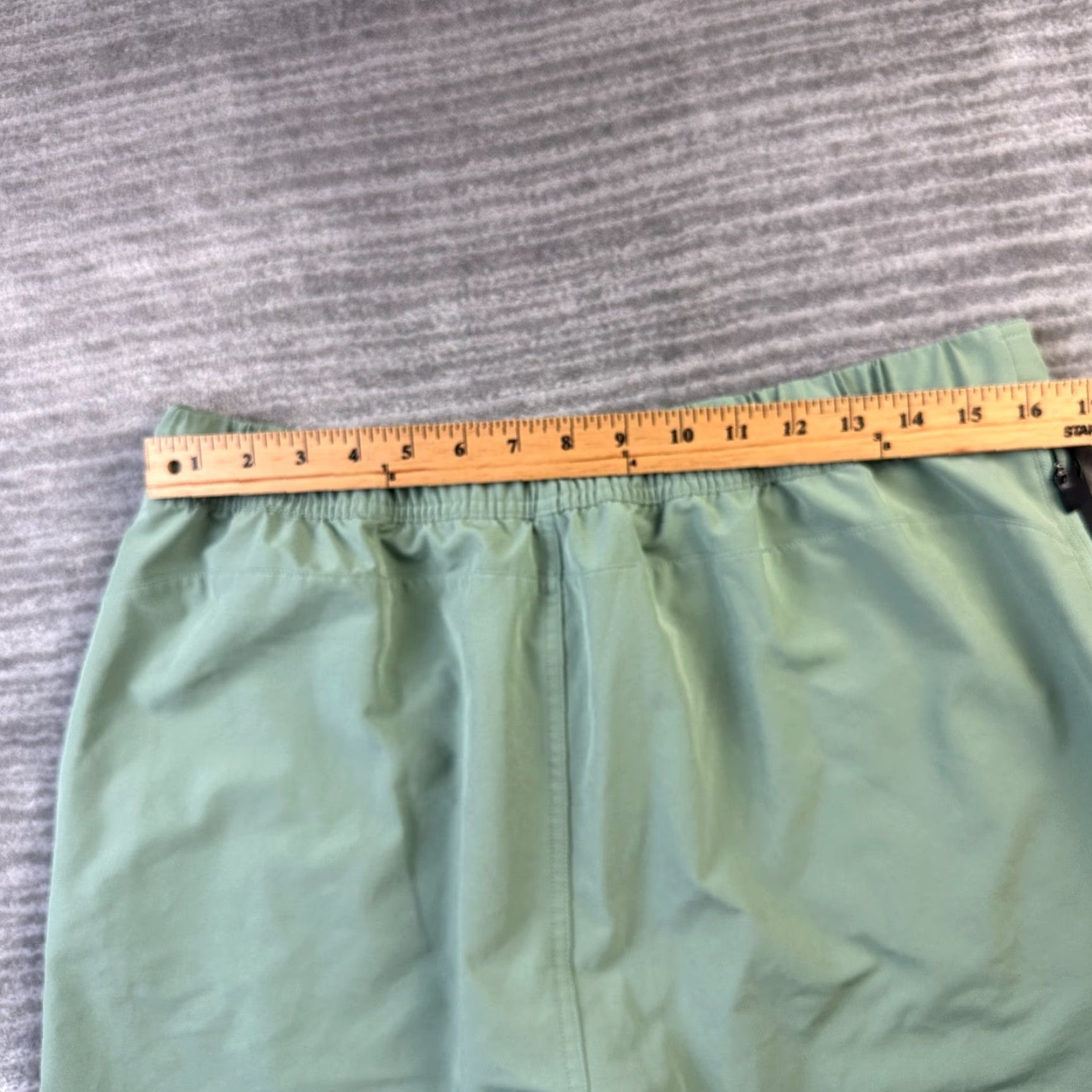 Ten Thousand Ten Thousand Shorts Men XL Green Foundation Linerless Gym Running Workout Athletic Activewear Regular Inseam 7 in Size US 36 / EU 52 - 7 Thumbnail