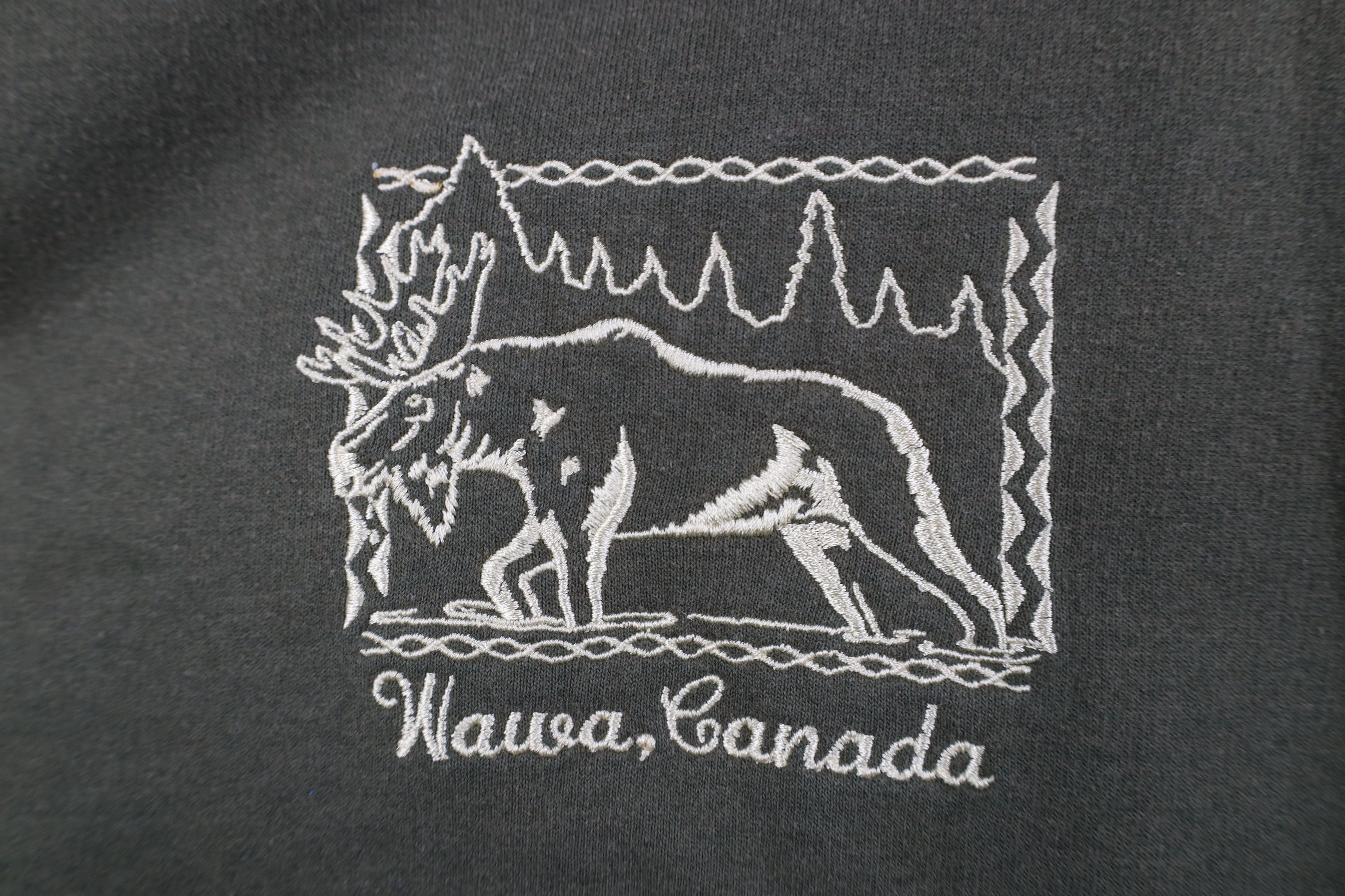 Vintage Vintage 90s Streetwear Wawa Canada Moose Sweatshirt Green Size US XL / EU 56 / 4 - 4 Thumbnail
