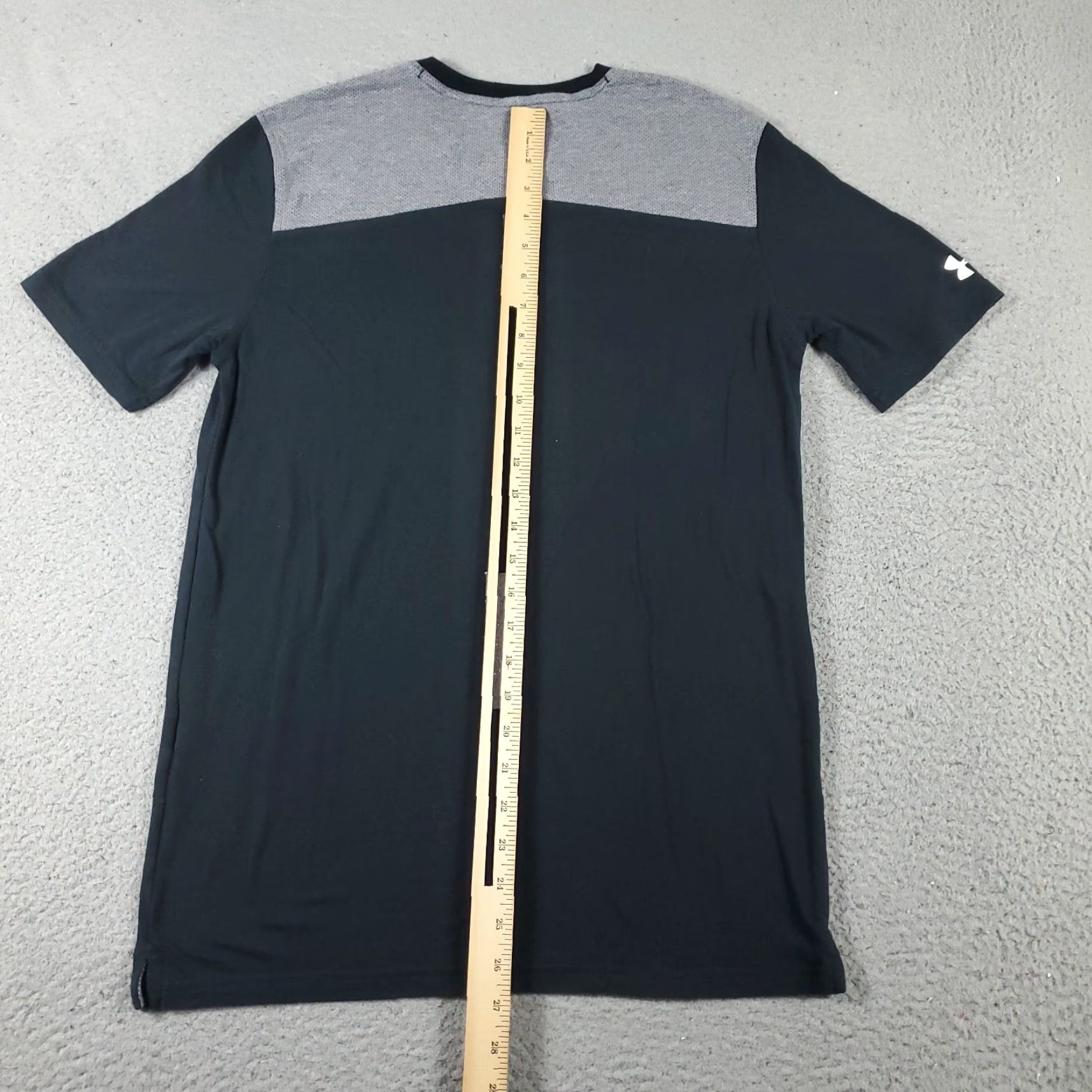 Under Armour Under Armour T-Shirt Mens Size Small Black Solid Logo Short Sleeve Sports Size US S / EU 44-46 / 1 - 5 Thumbnail