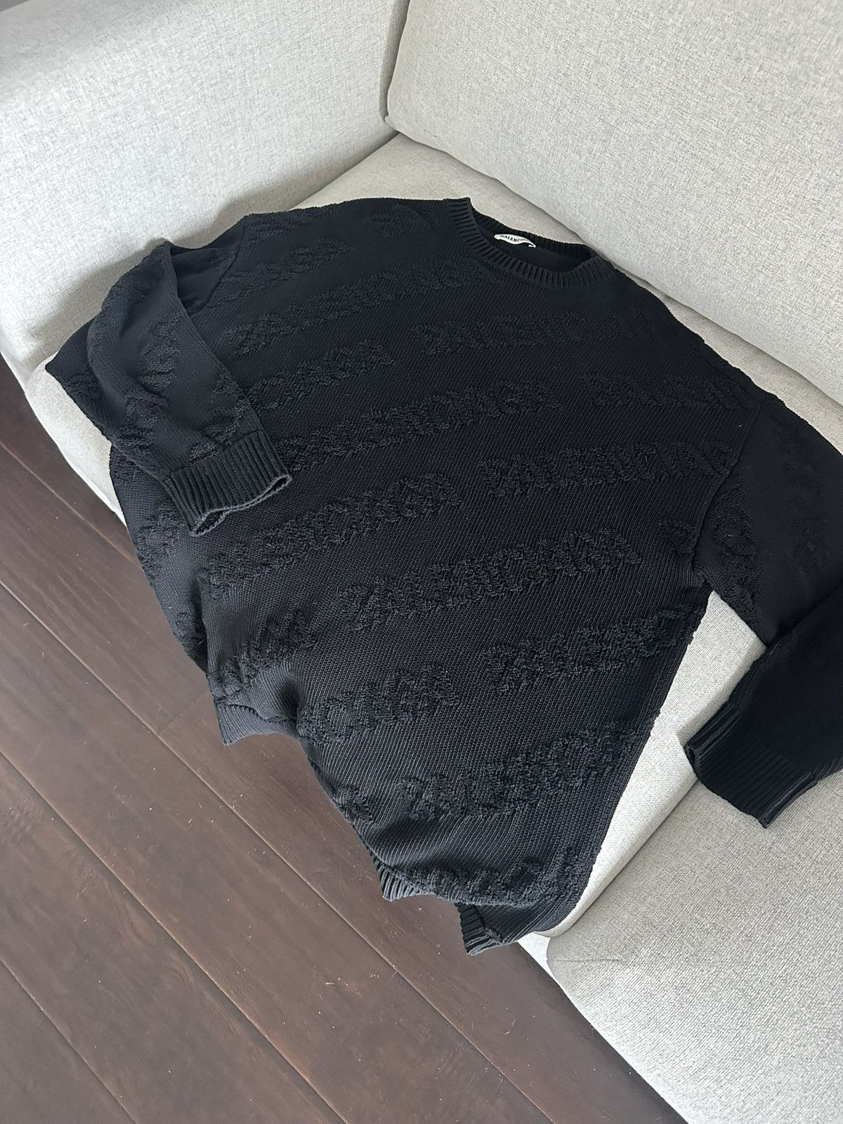 Balenciaga Balenciaga Monogram Sweater Size US XL / EU 56 / 4 - 1 Thumbnail