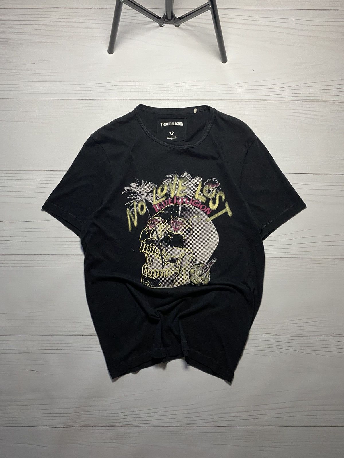 True Religion × Vintage True Religion No Love Lost Skull Box Logo Y2k T Shirt Size US L / EU 52-54 / 3 - 1 Thumbnail