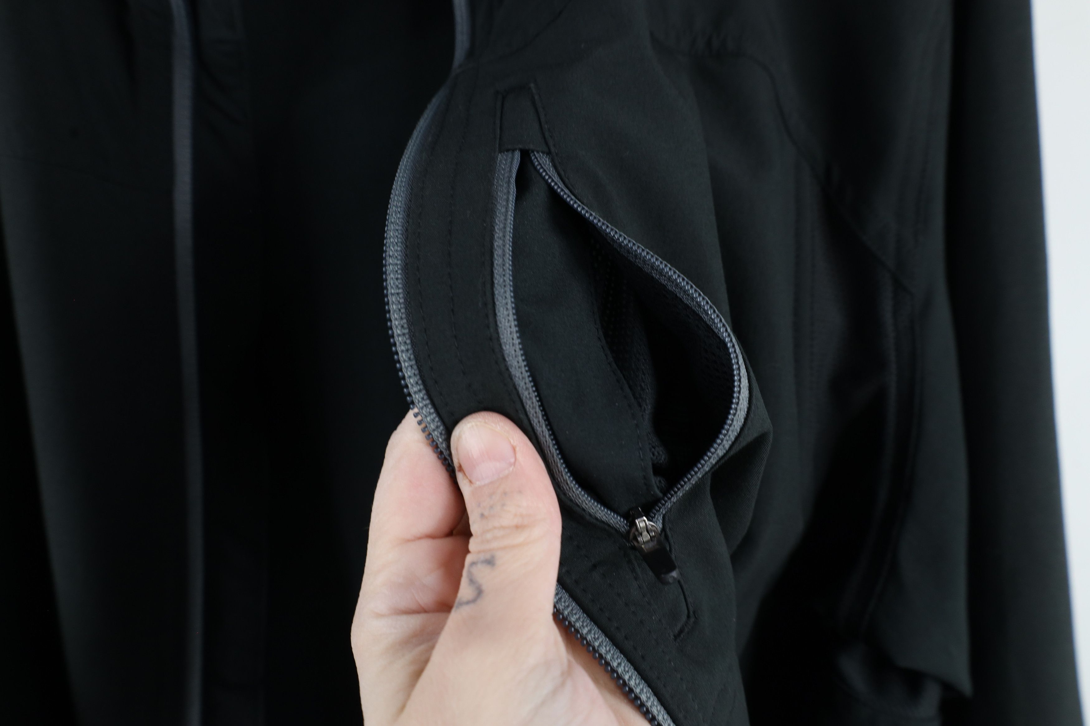 Nike × Vintage Vintage Nike Travis Scott Mini Swoosh Full Zip Jacket Black Size US XL / EU 56 / 4 - 10 Thumbnail