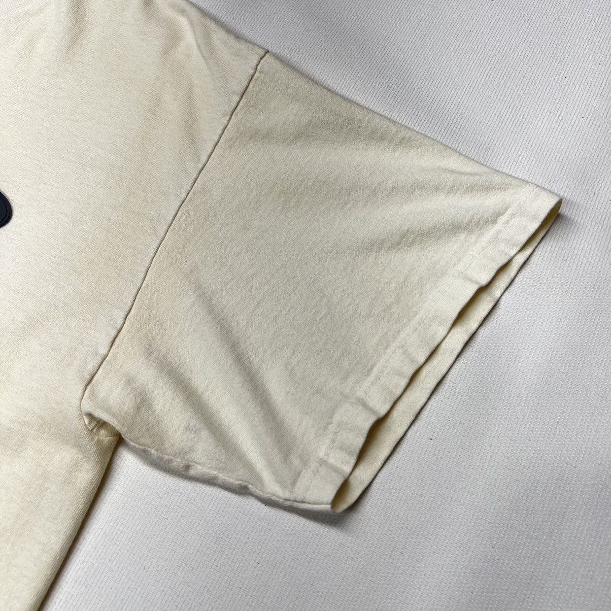Nike × Vintage Nike Tee Shirt White 3D Logo Rubber Patch Swoosh 90s Size US L / EU 52-54 / 3 - 13 Thumbnail