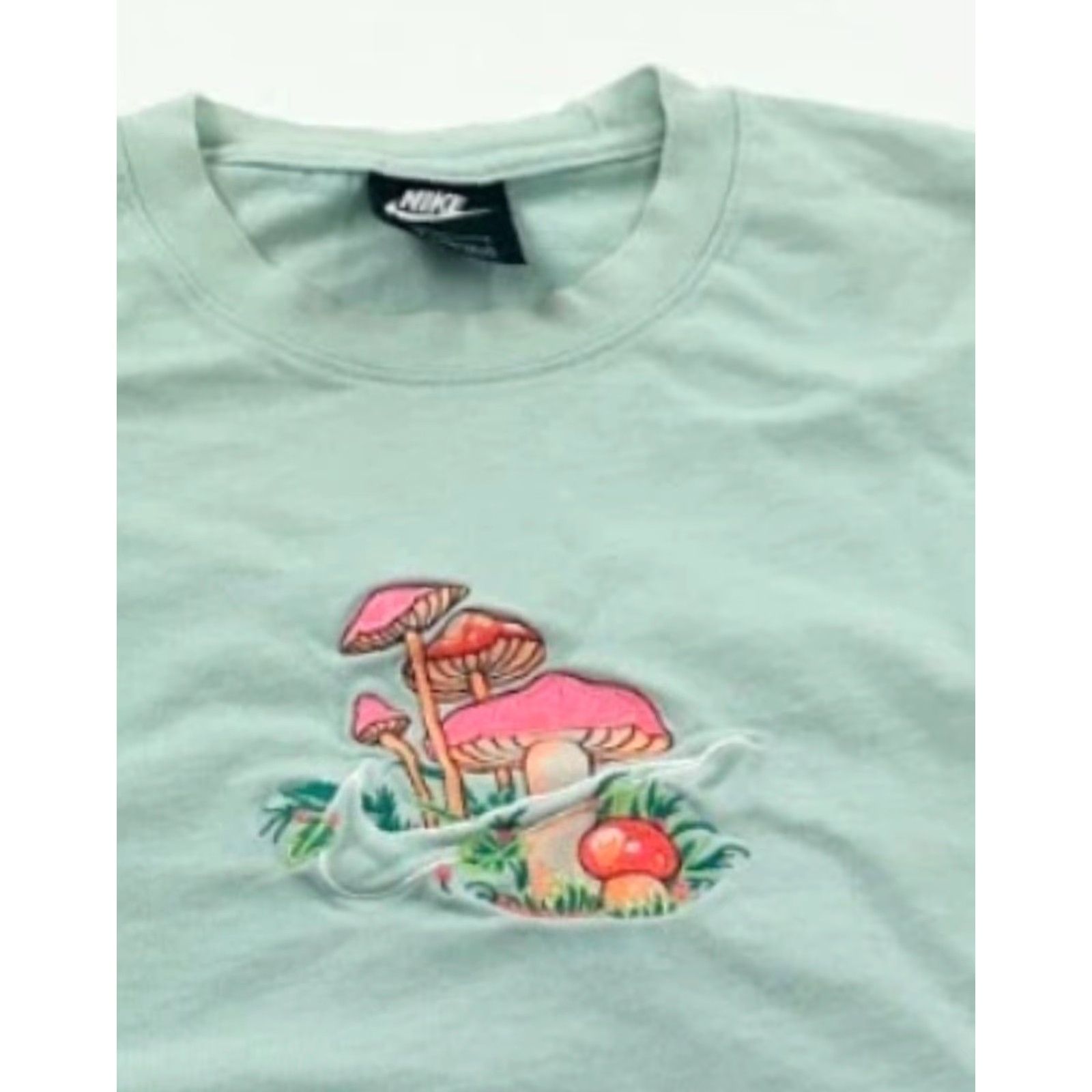 Nike Nike Cropped Pullover Top Womens Large Blue Short Sleeve Embroidered Mushrooms Activewear Size L / US 10 / IT 46 - 4 Thumbnail