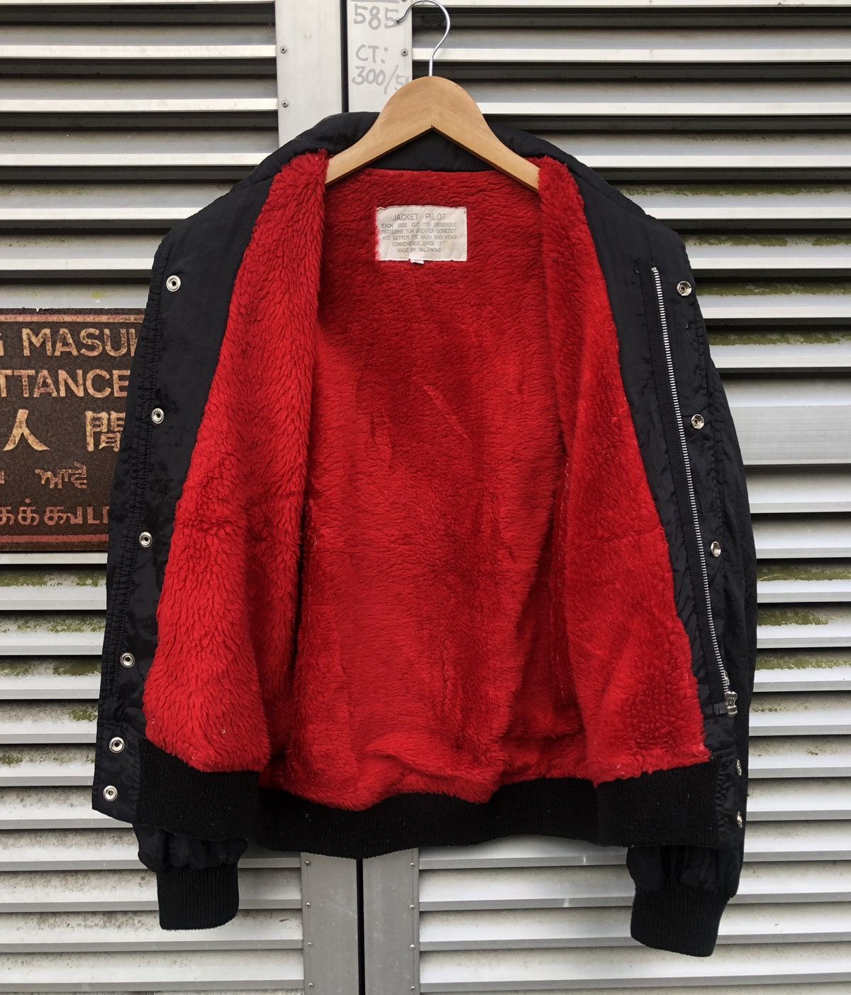 Vintage Vintage Pilot Made By Valiantas Lined fleece Bomber Jacket Size US L / EU 52-54 / 3 - 20 Thumbnail