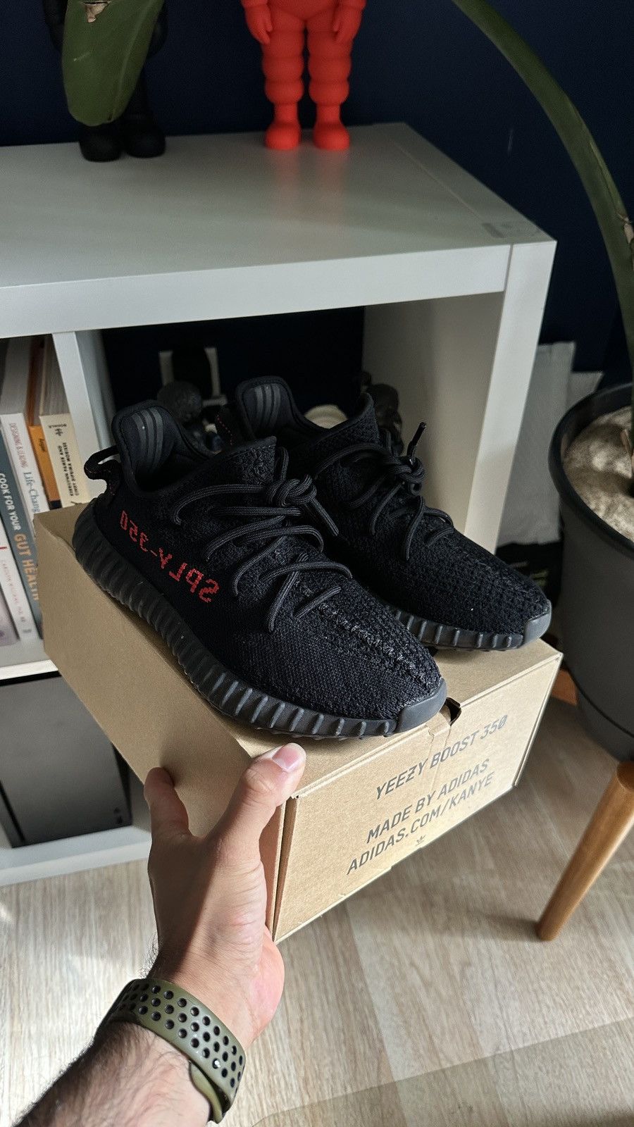 Yeezy 350 V2 “ Bred ”