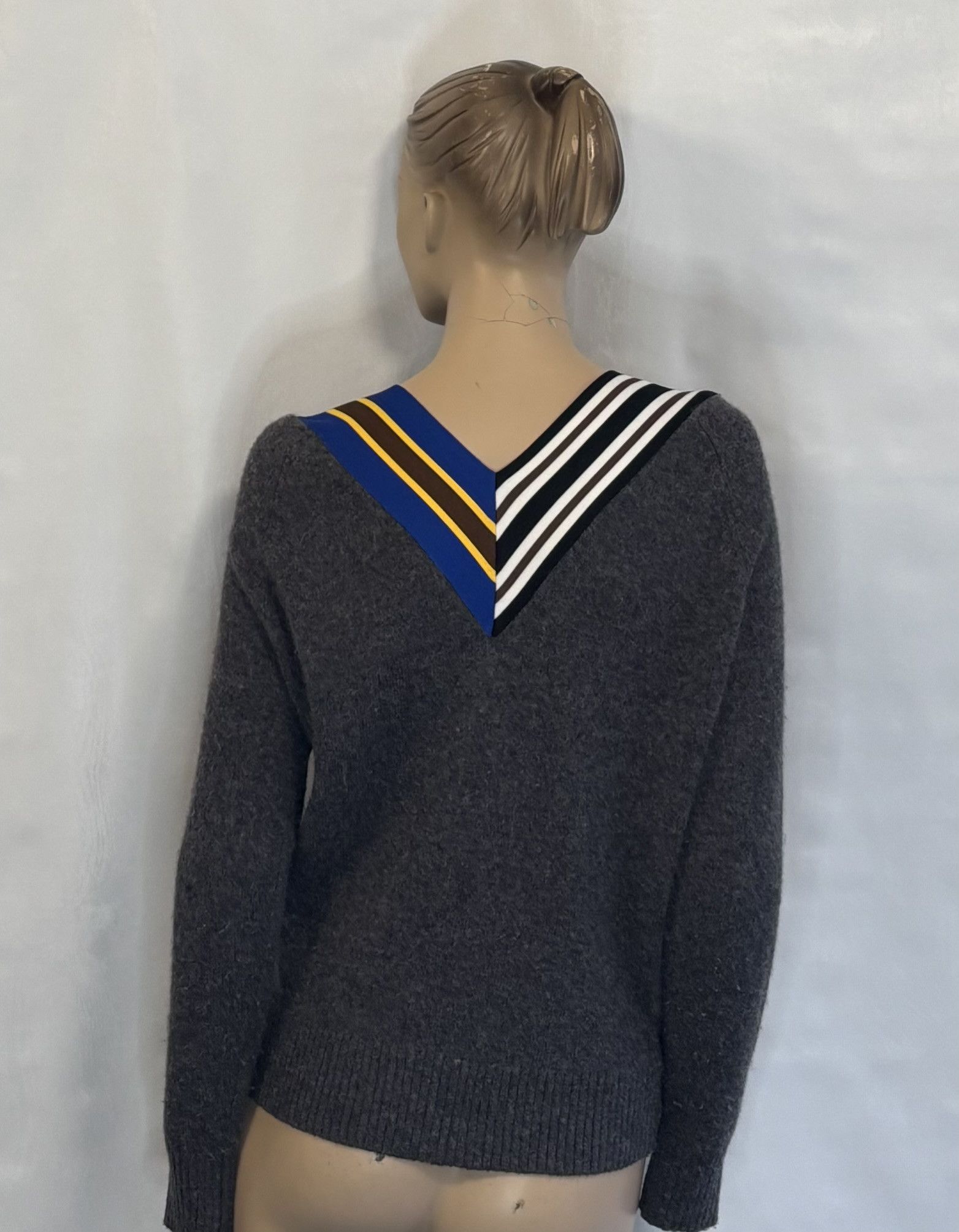 Sandro Sandro V-neck sweater size 0 Size XS / US 0-2 / IT 36-38 - 2 Thumbnail