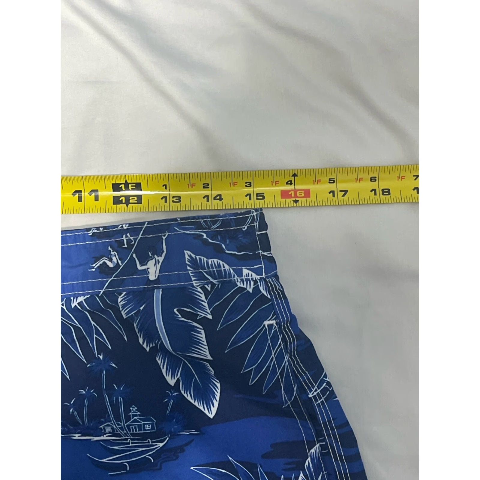 Polo Ralph Lauren Polo Ralph Lauren Kailua Tropical Print Board Shorts Men’s Size Medium Blue Size US M / EU 48-50 / 2 - 5 Thumbnail