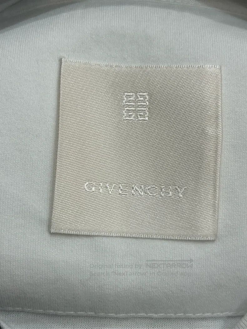Givenchy Givenchy Short-Sleeve White XL Official Price 4400 Size US XL / EU 56 / 4 - 3 Thumbnail