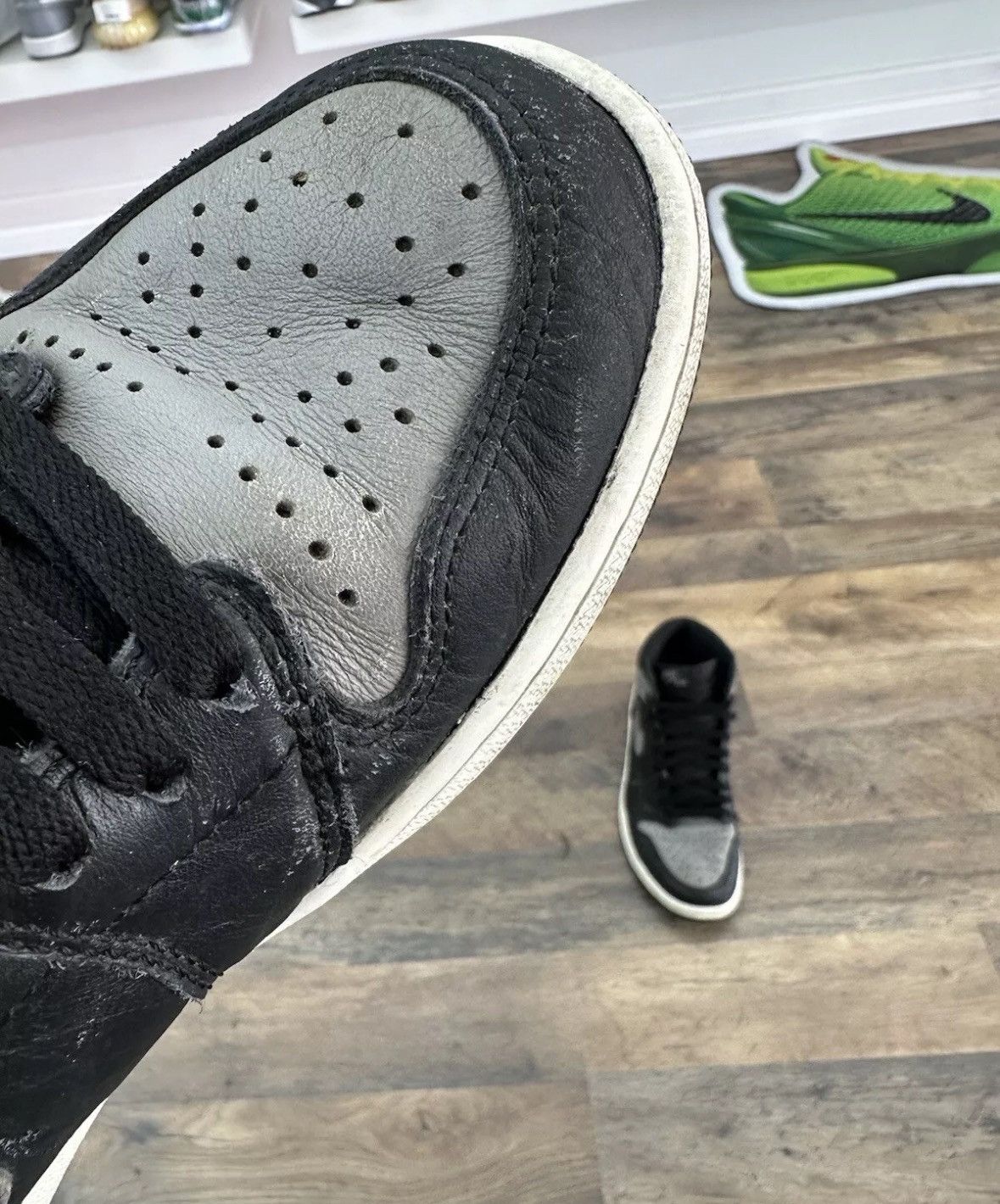 Jordan Brand Jordan 1 Retro OG High Shadow Size US 8 / EU 41 - 12 Thumbnail