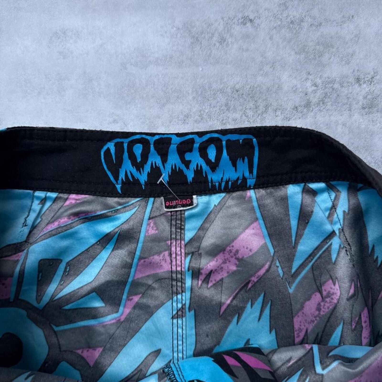 Volcom Y2K Volcom 00s blue surf board shorts Size US 34 / EU 50 - 5 Thumbnail