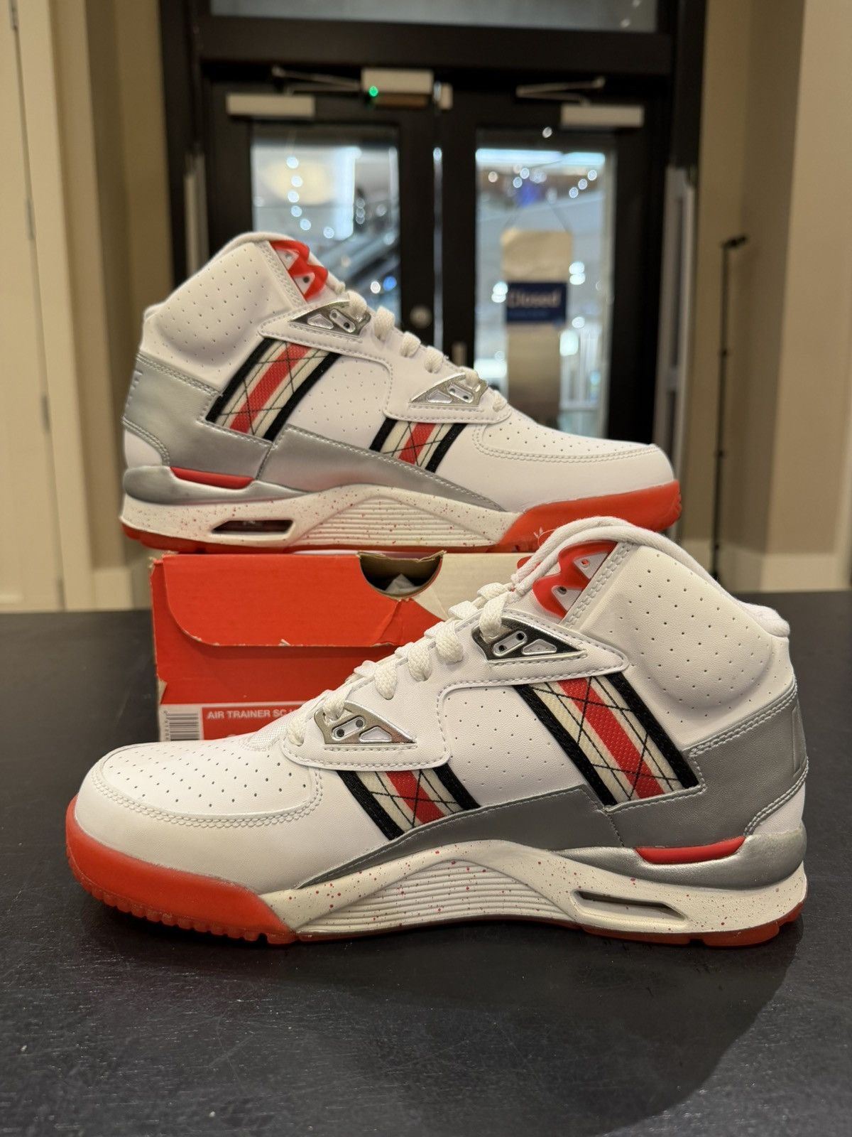 Nike Nike Air Trainer SC High PRM Size US 8 / EU 41 - 2 Thumbnail