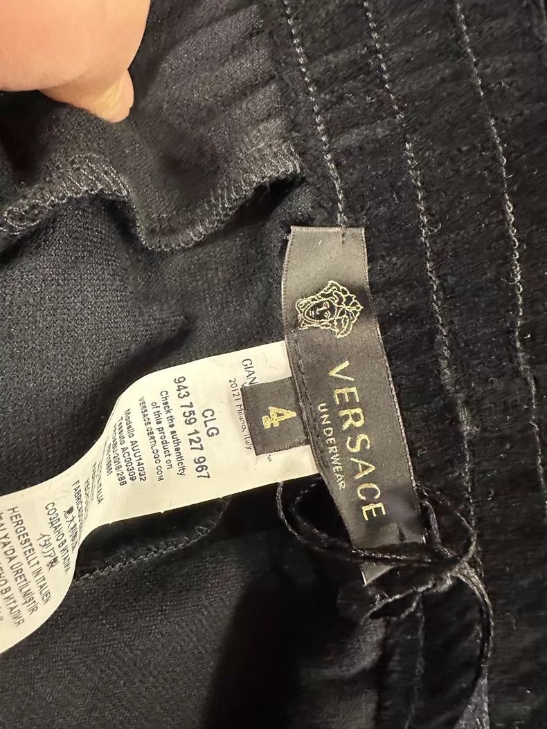 Other Versace Black velvet slacks Size 40" / US 18 - 8 Thumbnail