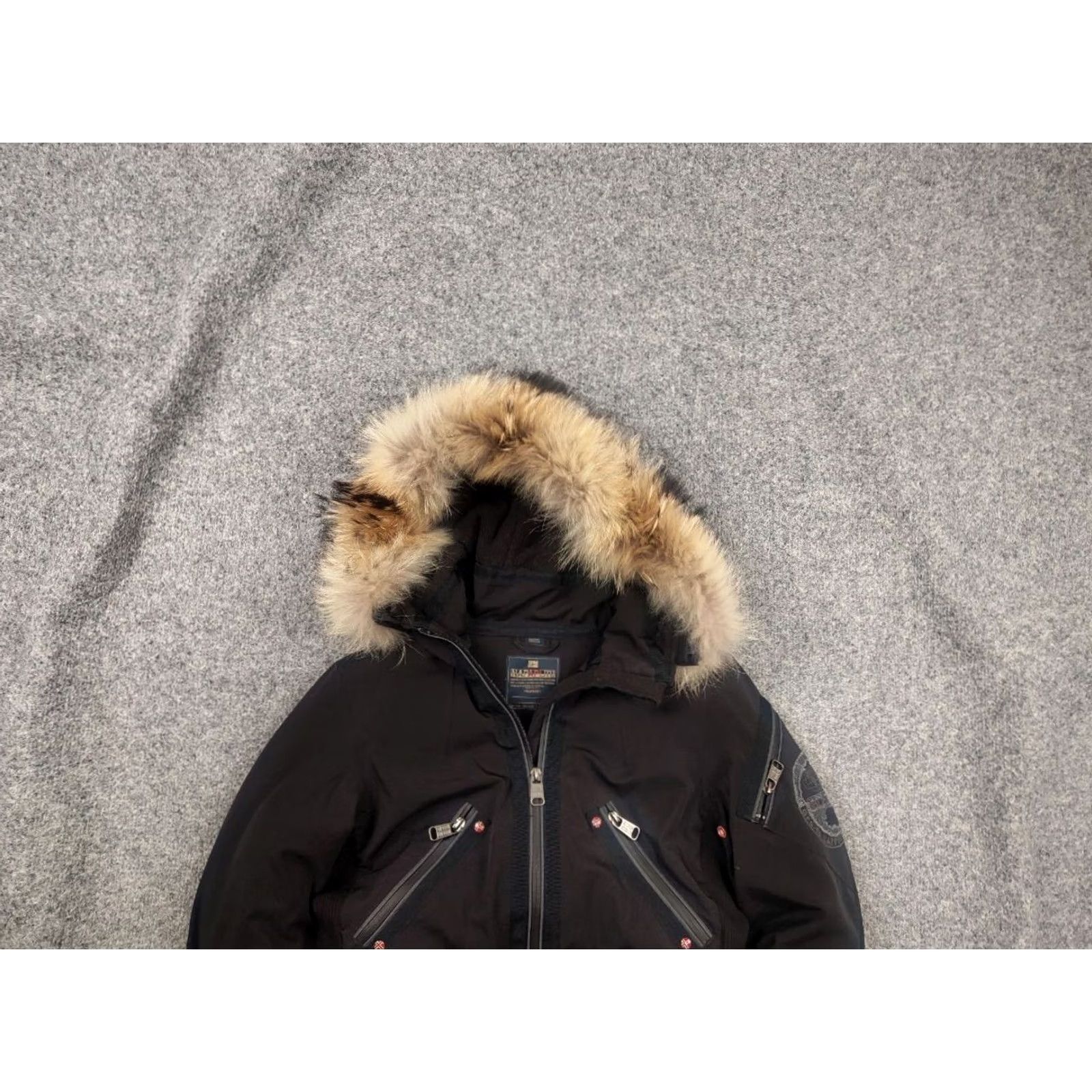 Napapijri Napapijri taped seams GPS Expedition Seams Womens Ski Winter Hooded Fur Jacket Size S / US 4 / IT 40 - 2 Thumbnail