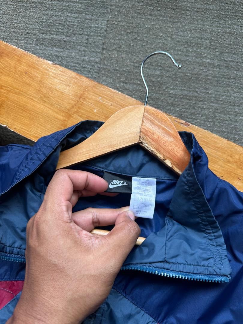 Nike VINTAGE NIKE WINDBREAKER JACKET Size US L / EU 52-54 / 3 - 6 Thumbnail