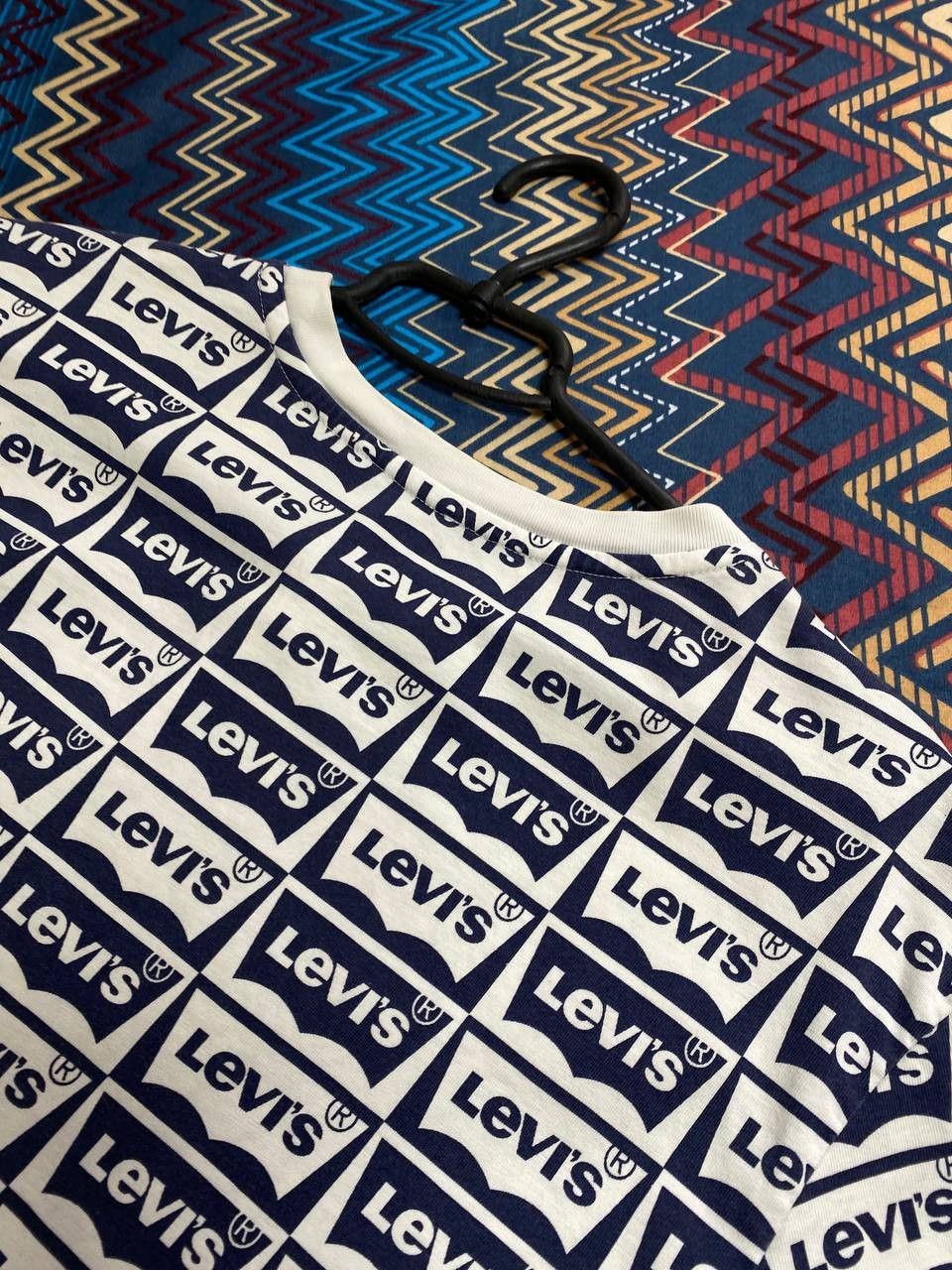 Levi's × Vintage Vintage Levi's Multiprint Logo T-Shirt Retro 90s Size US M / EU 48-50 / 2 - 12 Thumbnail