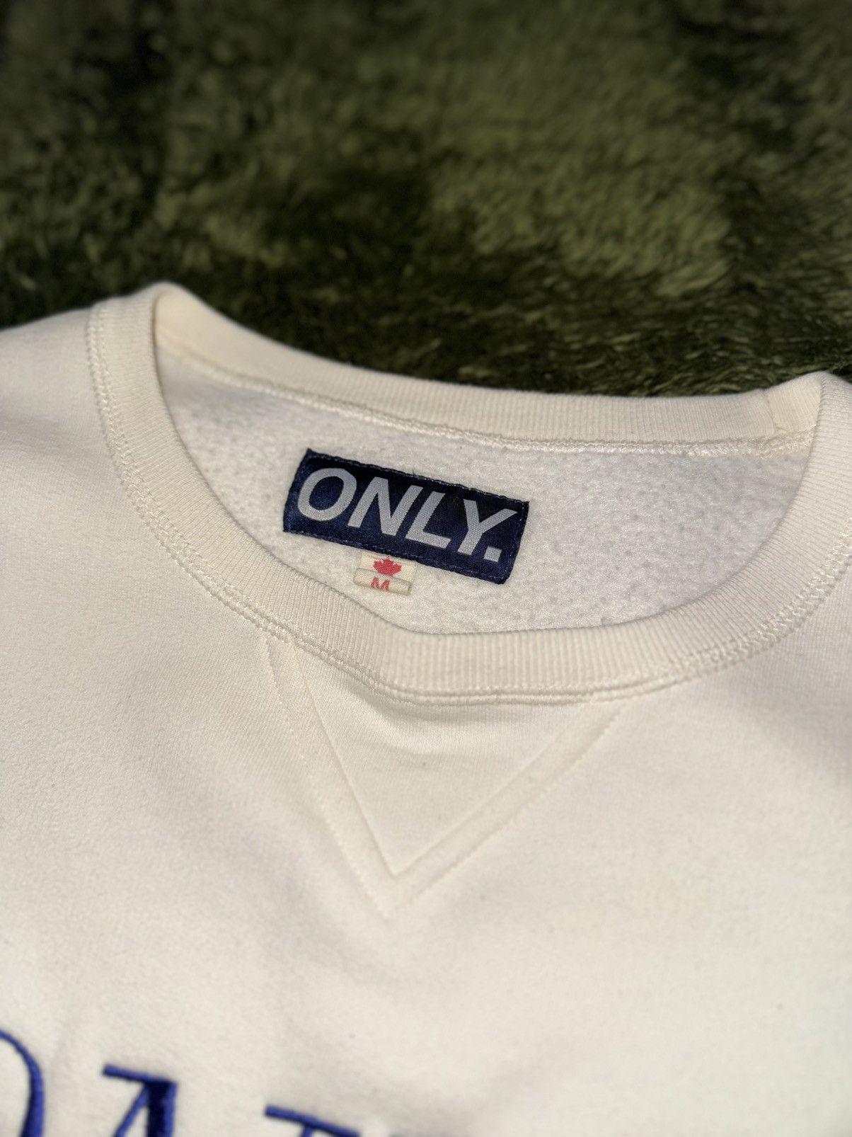 Only NY [M] ONLY NY Made in Canada Embroidered Sweatshirt Size US M / EU 48-50 / 2 - 3 Thumbnail