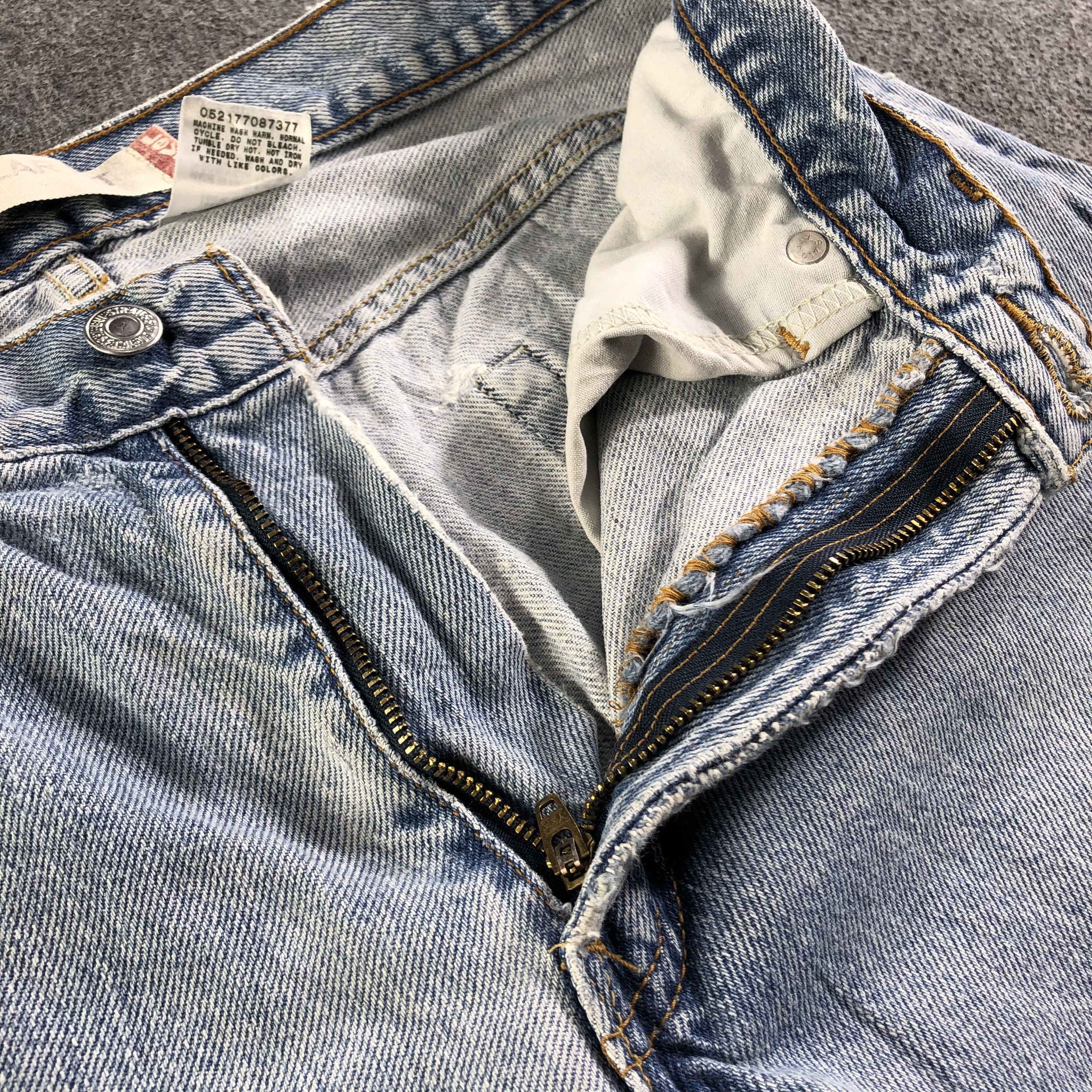Levi's Vintage Blue Wash Levis 505 Jeans-J3158 Size US 32 / EU 48 - 9 Thumbnail