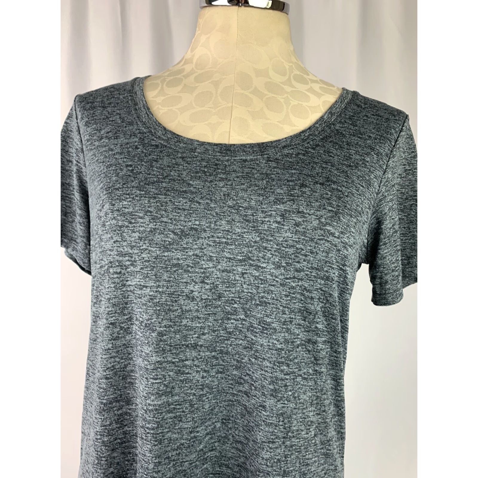 Nike Medium Nike Dri-Fit Short Sleeve T Shirt Women's Heather Gray White Swoosh Size M / US 6-8 / IT 42-44 - 6 Thumbnail