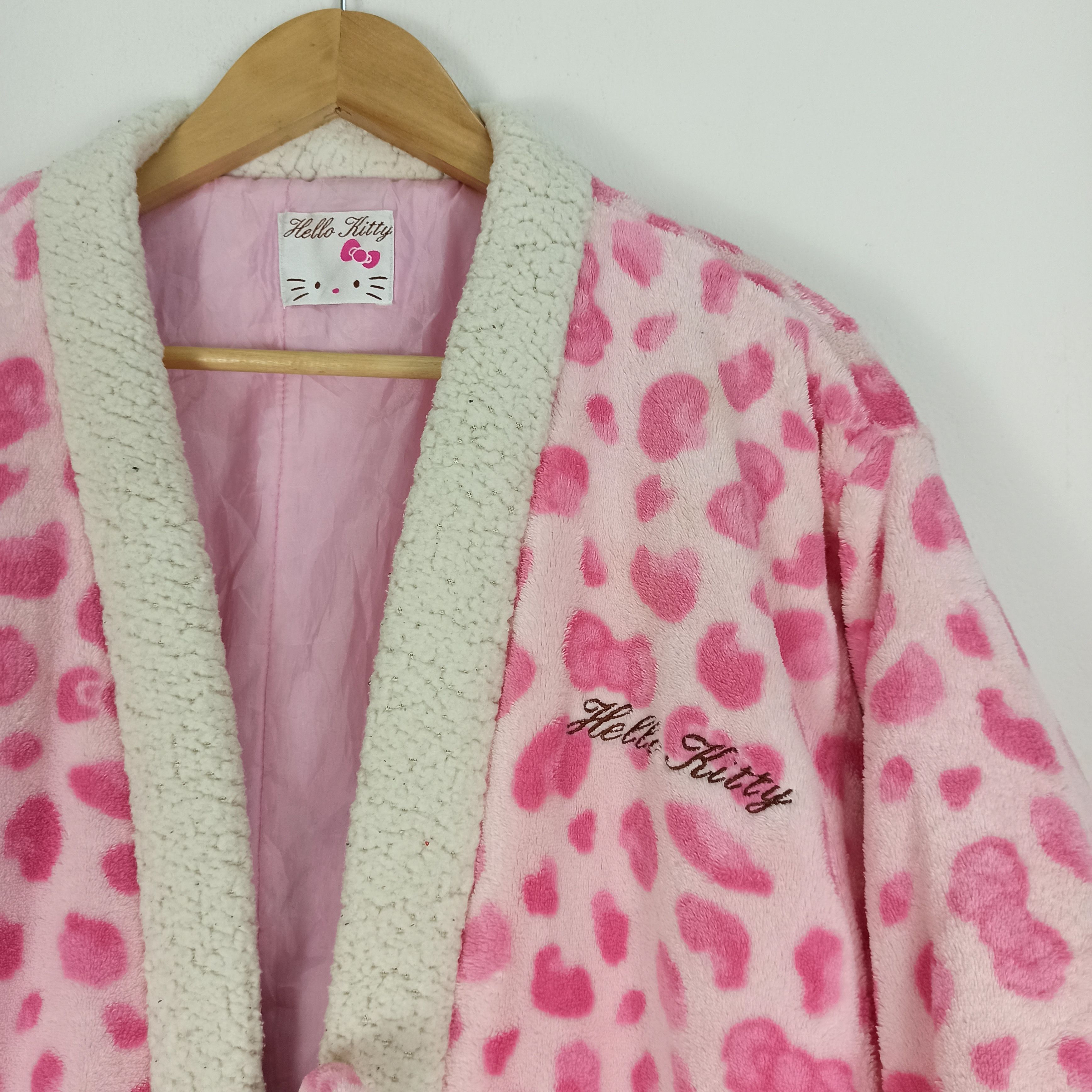 Japanese Brand Hello Kitty Kimono Leopard Style Japanese Traditional Winter Size US L / EU 52-54 / 3 - 5 Thumbnail