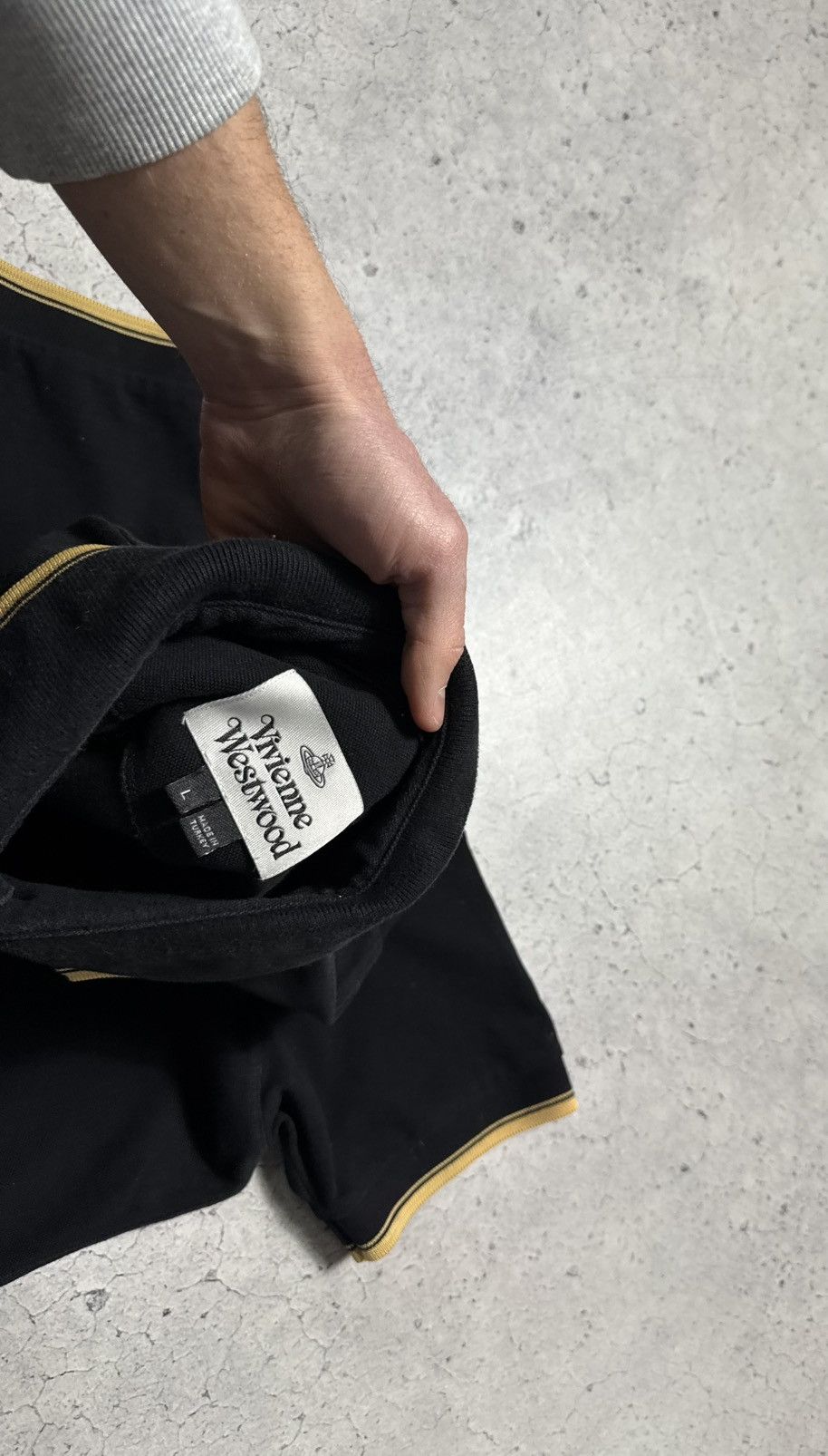 Vivienne Westwood Vivienne Westwood Black Luxury Polo Shirt Size L Size US L / EU 52-54 / 3 - 8 Thumbnail