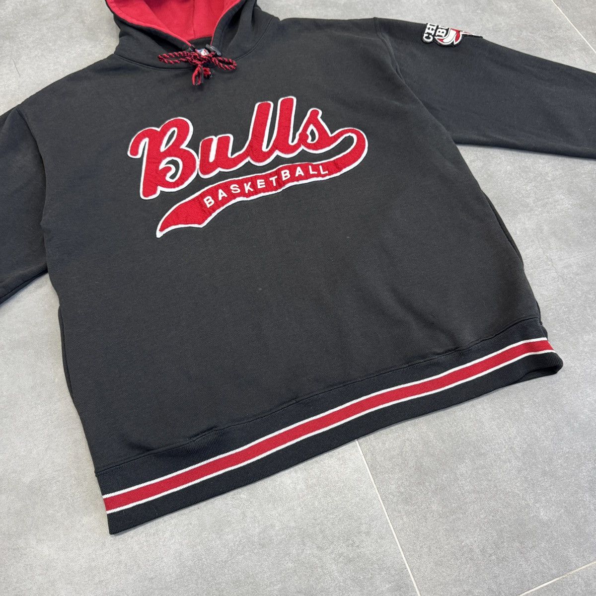 Starter Vintage Starter Chicago Bulls NBA Embroidered Logo Hoodie Size US L / EU 52-54 / 3 - 6 Thumbnail
