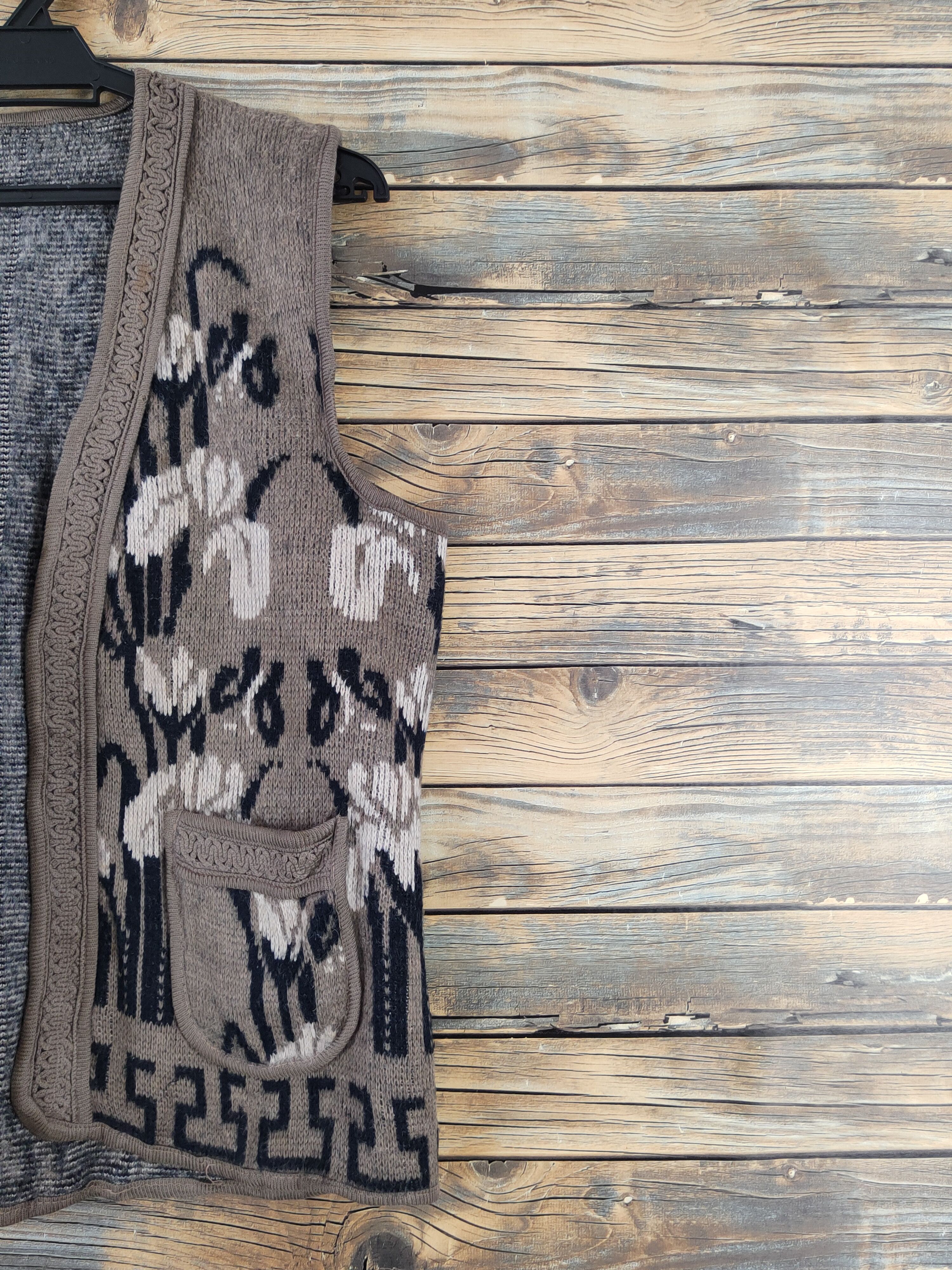 Homespun Knitwear × Japanese Brand × Vintage Vintage Art designs Japanese Brand Brown Knitwear Vests Size M / US 6-8 / IT 42-44 - 5 Thumbnail