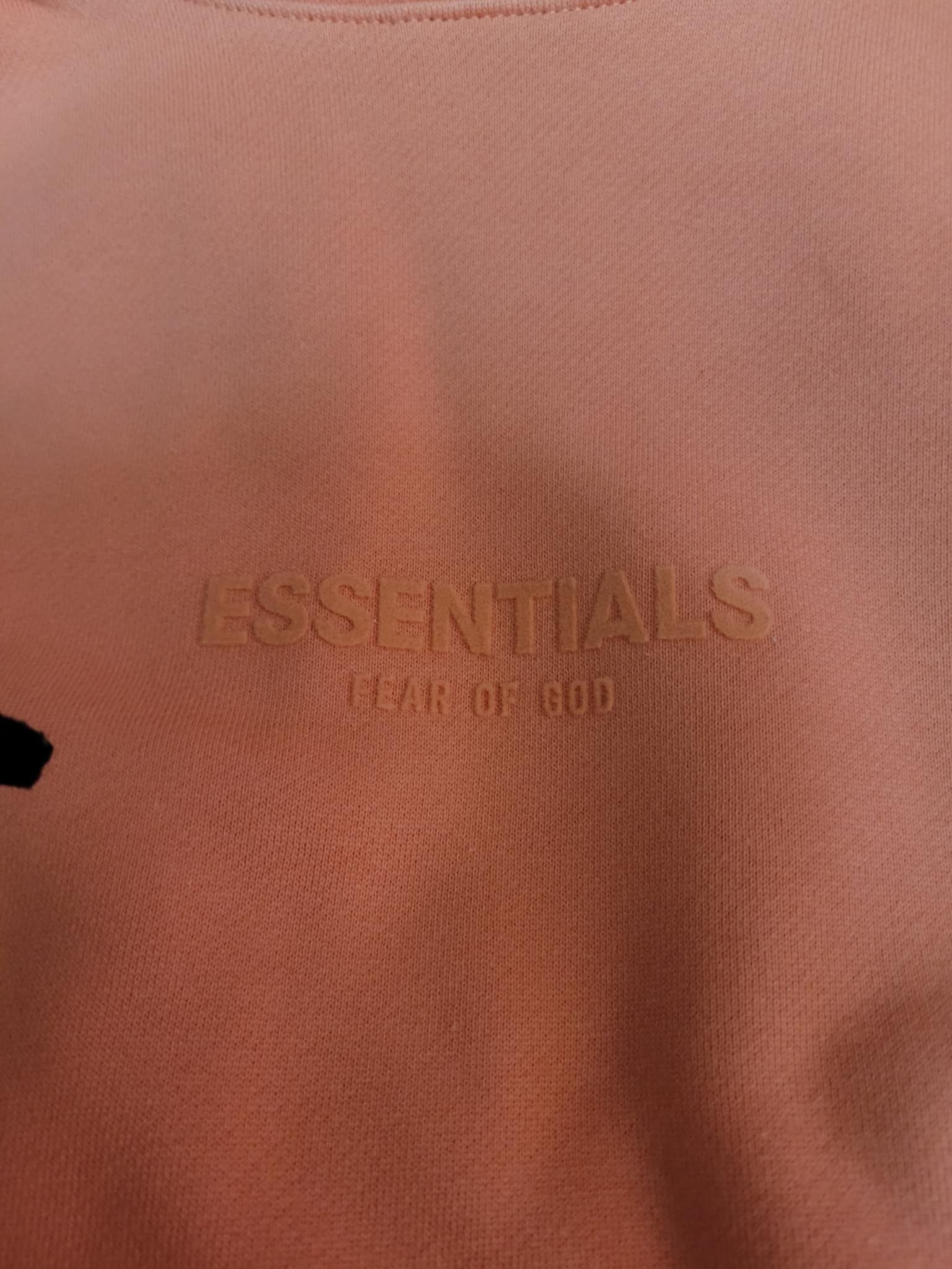 Fear of God Fear of god essential relaxed hoodie Coral sz M Size US M / EU 48-50 / 2 - 7 Thumbnail