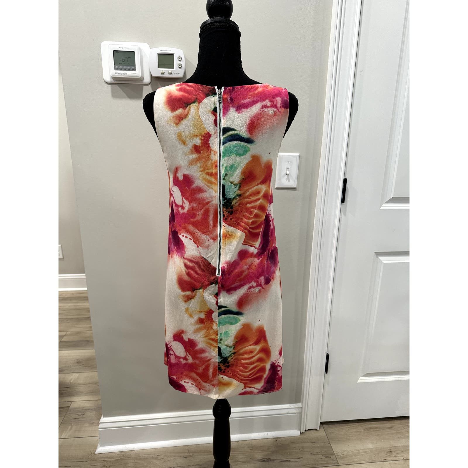 Alice + Olivia Alice & Olivia Dress Silk Shift Spring Floral - Size XS Size XS / US 0-2 / IT 36-38 - 2 Thumbnail