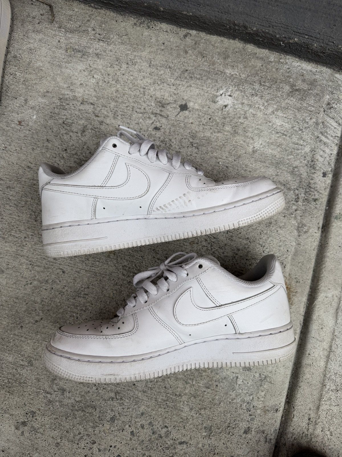 Nike white air force 1s Size US 8 / EU 41 - 6 Thumbnail