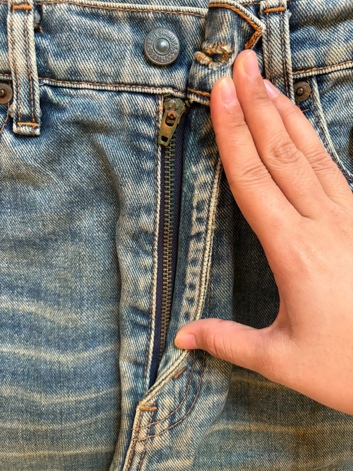 Levi's Vintage 90s Levis 511 Rusty Mud Wash Distressed Baggy Jeans Size US 30 / EU 46 - 3 Thumbnail